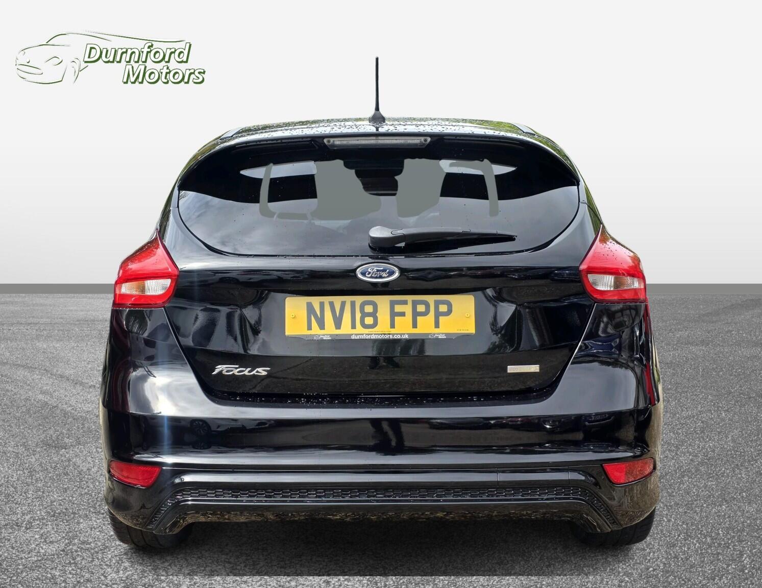 Ford Focus view 5