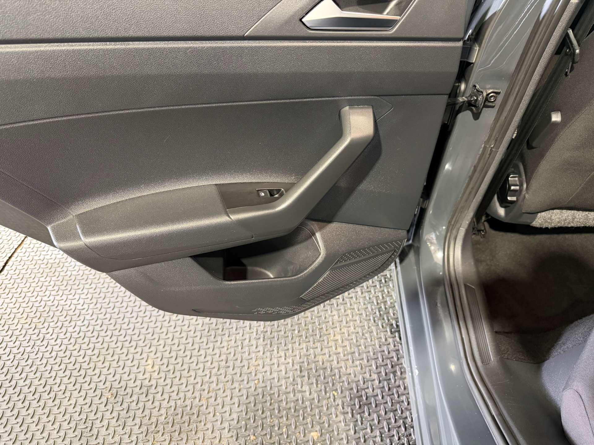 Volkswagen Polo view 46