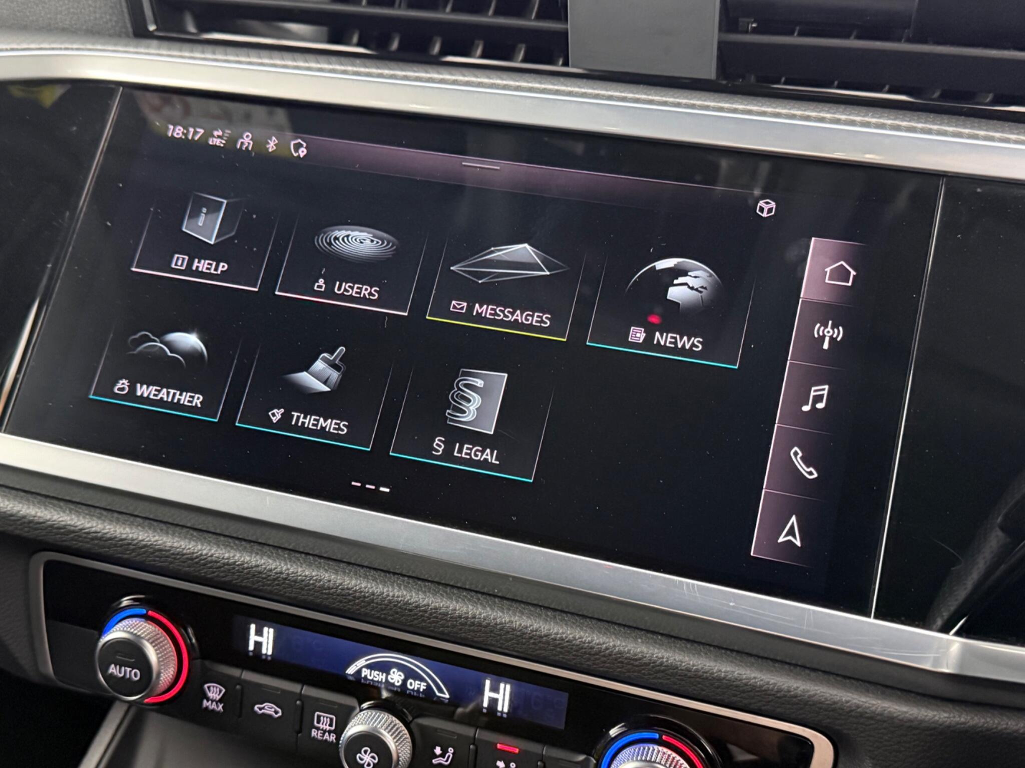 Audi Q3 view 29