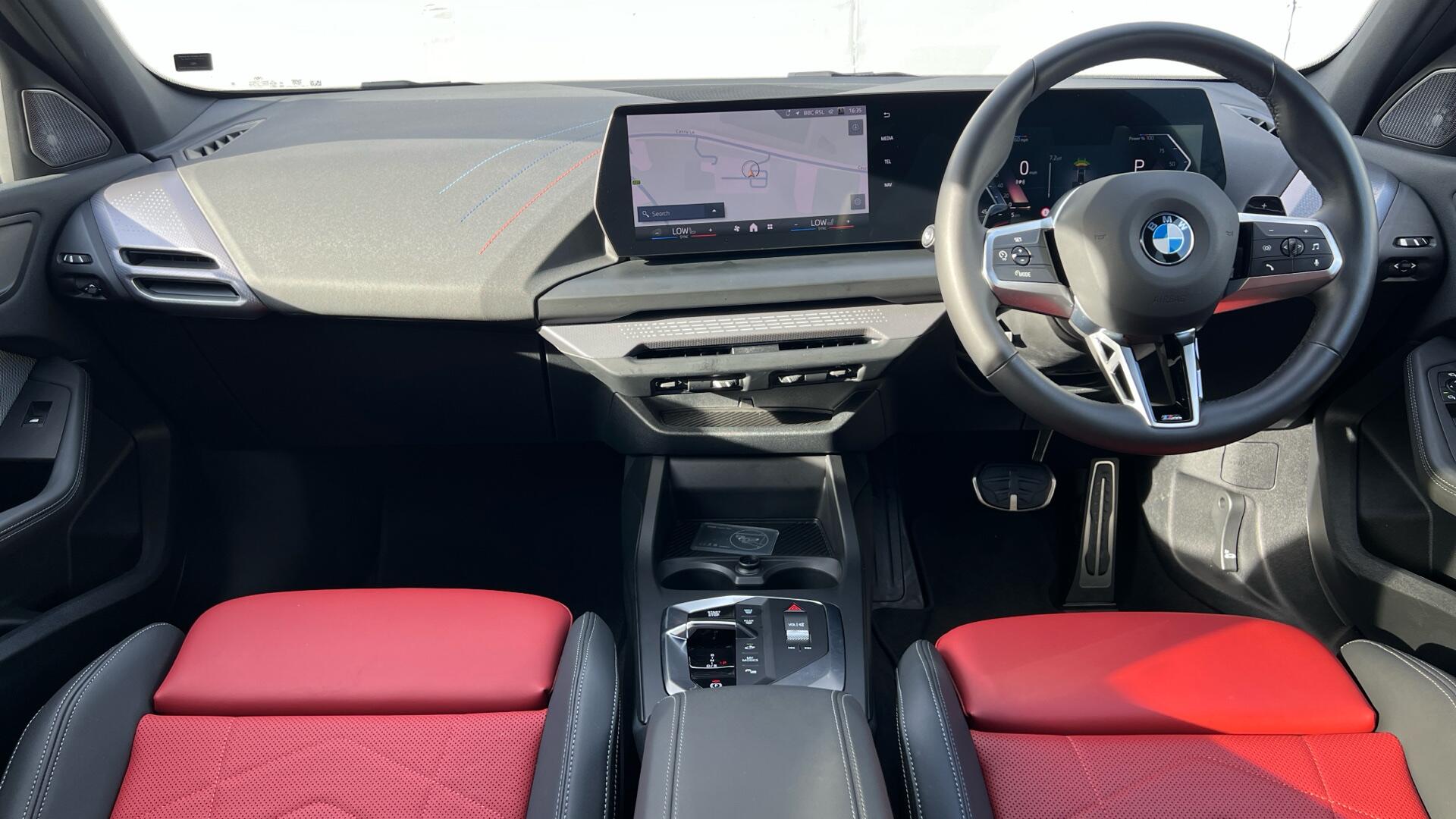 BMW 1 Series view 4