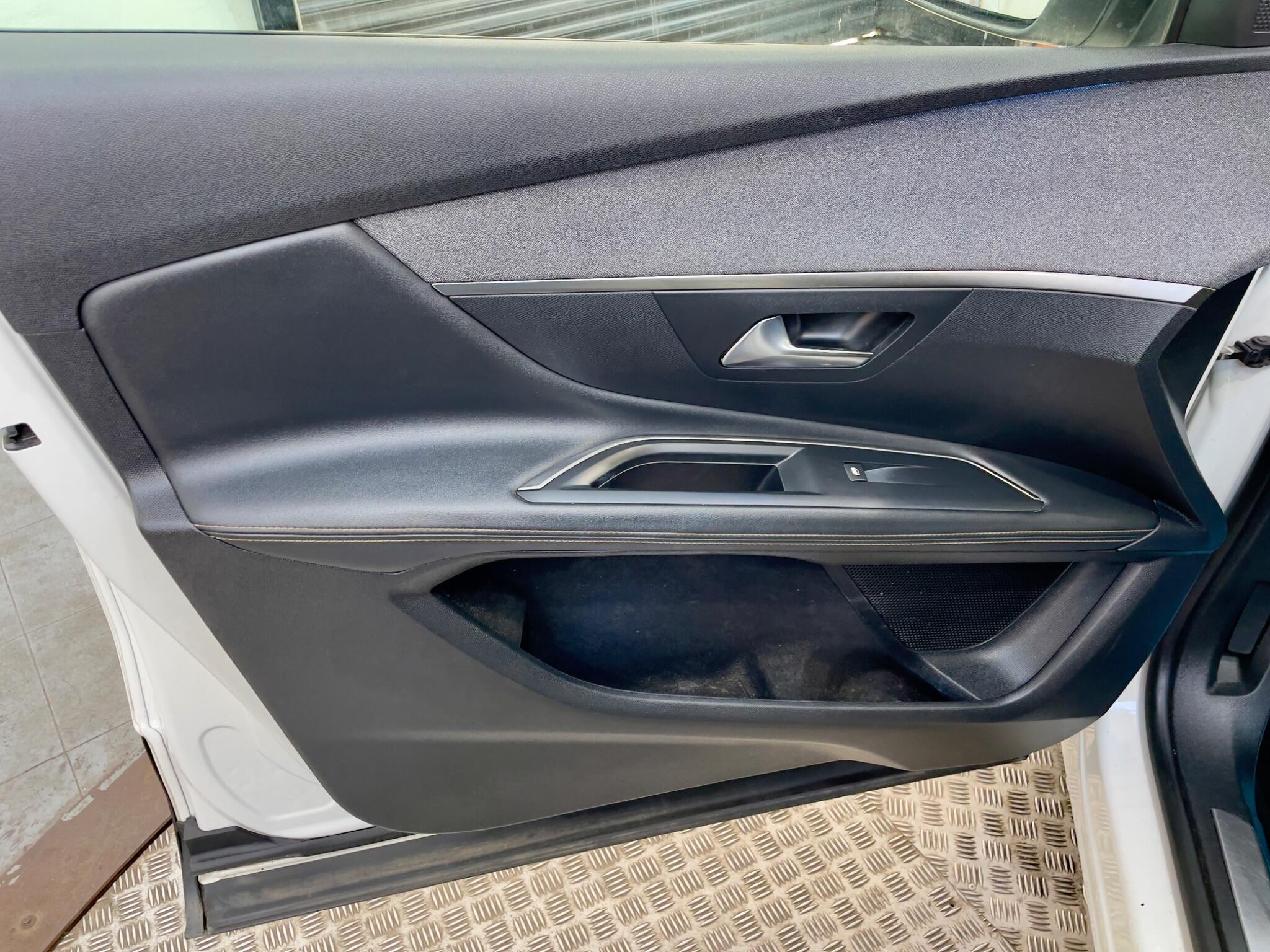 Peugeot 3008 view 49