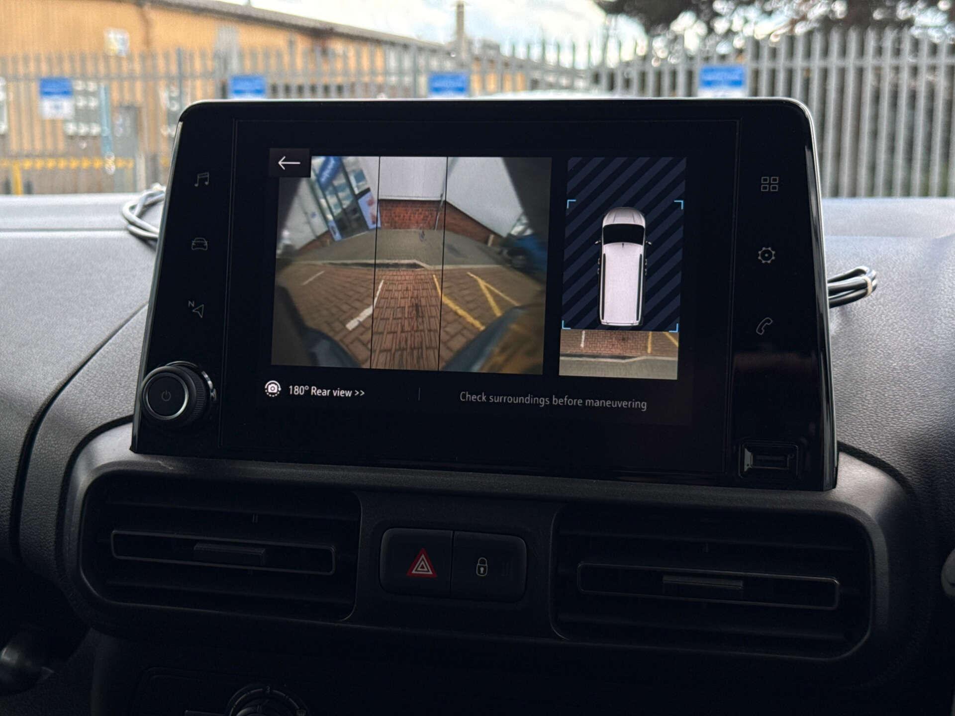 Vauxhall Combo Life view 65