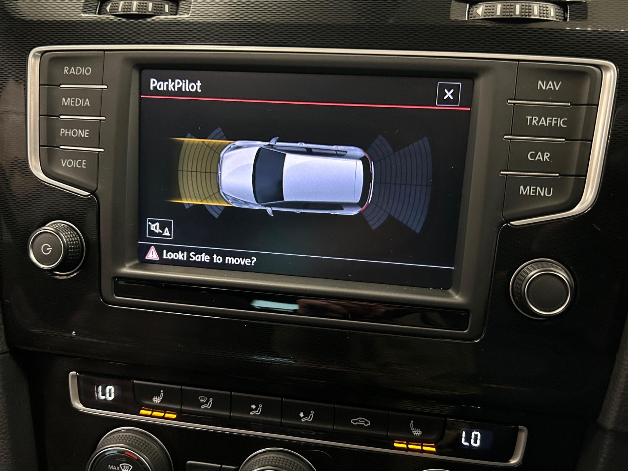 Volkswagen Golf view 33