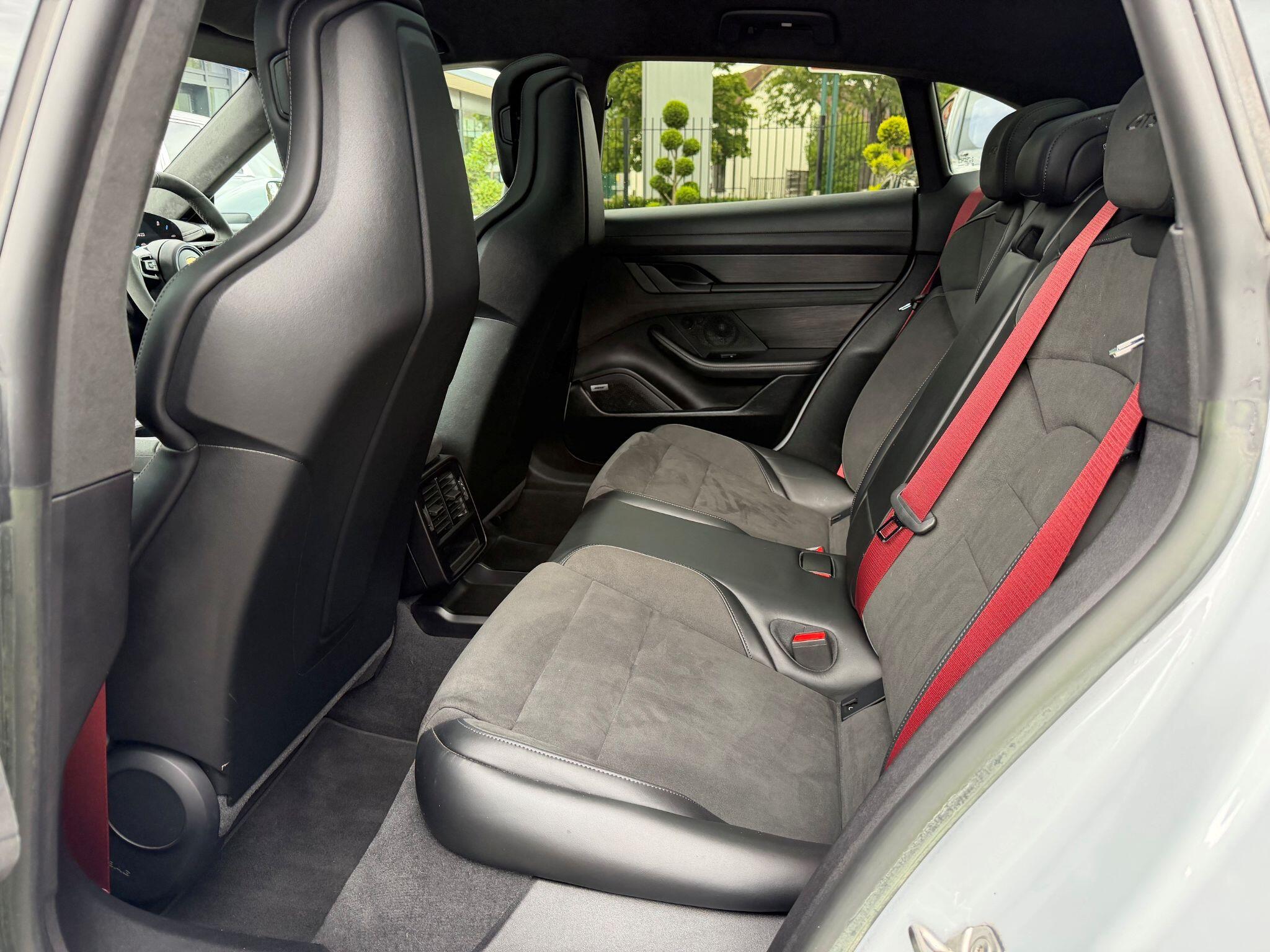 Porsche Taycan view 17