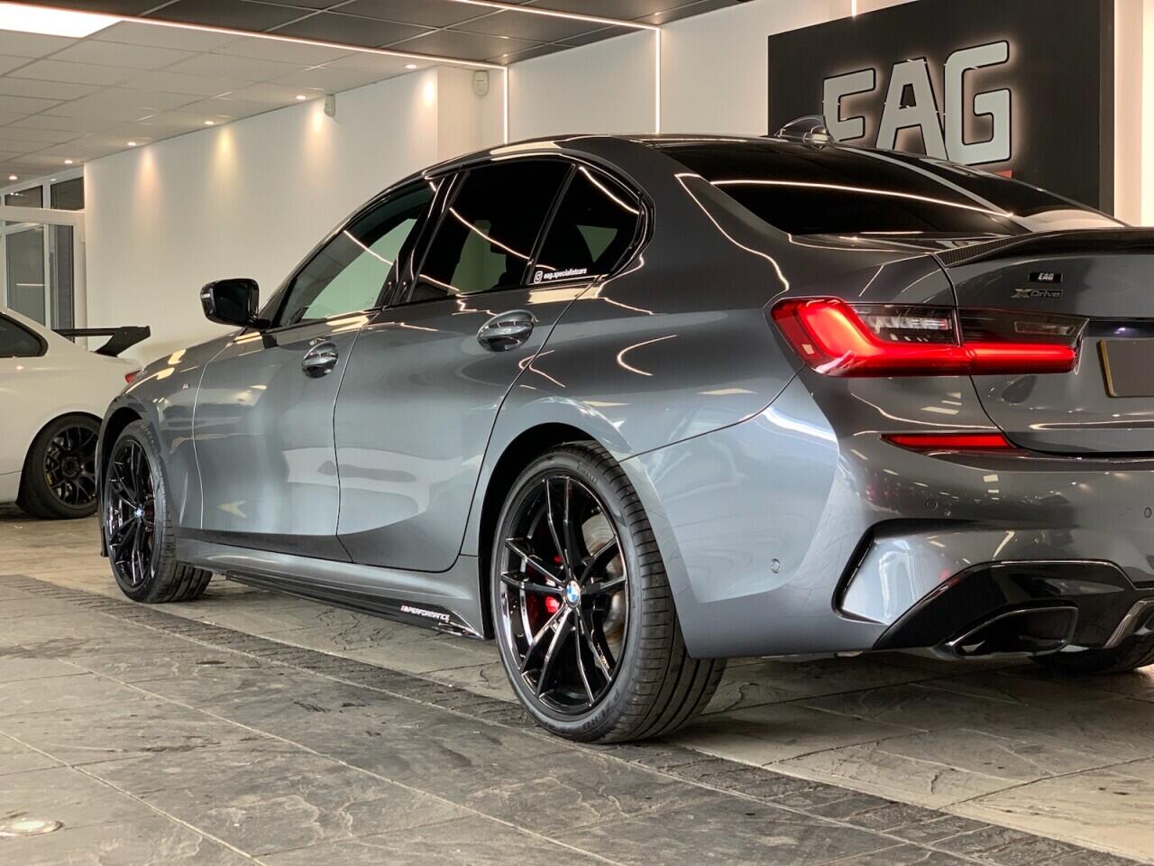 BMW 3 Series view 7