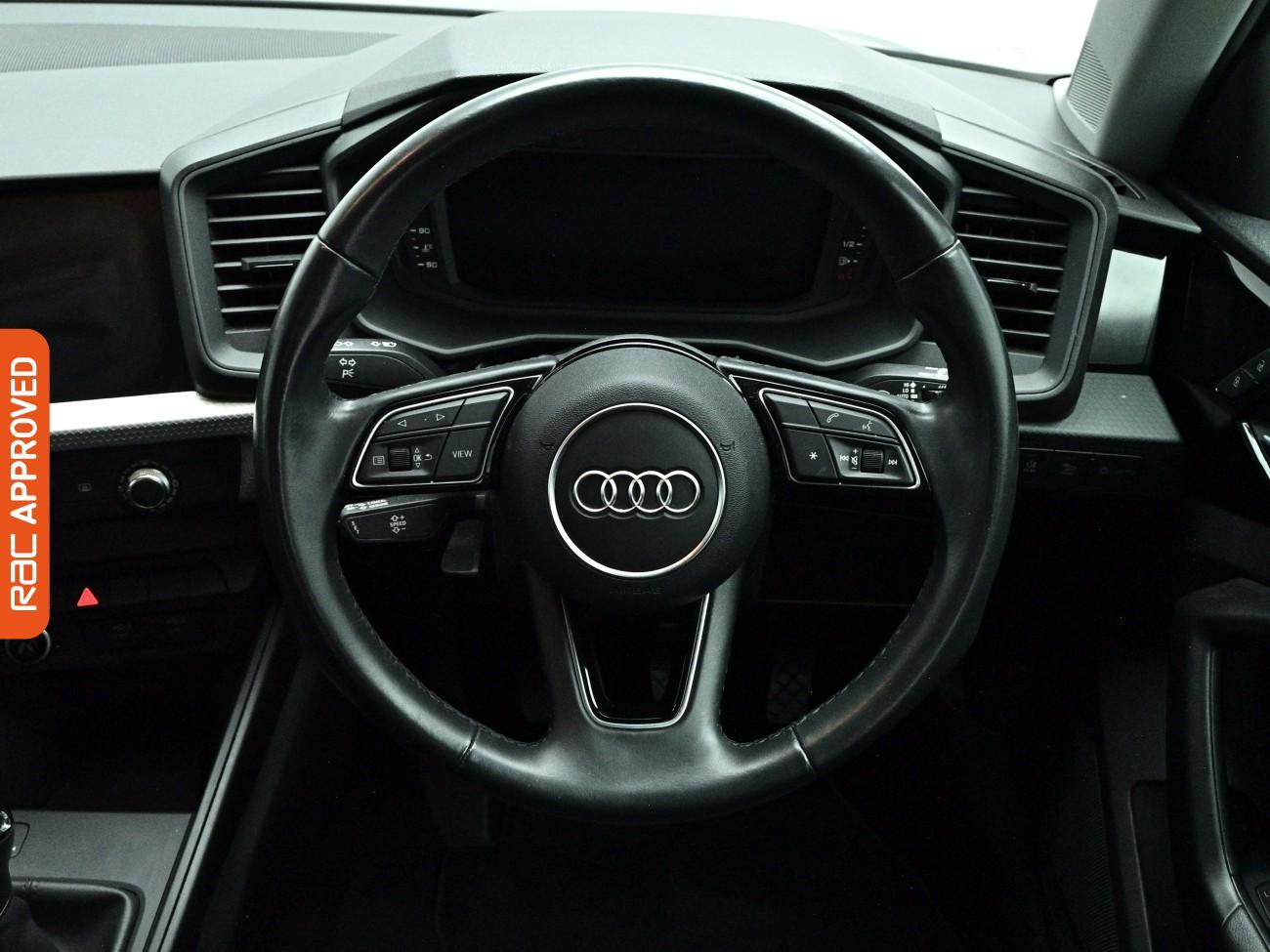 Audi A1 view 9