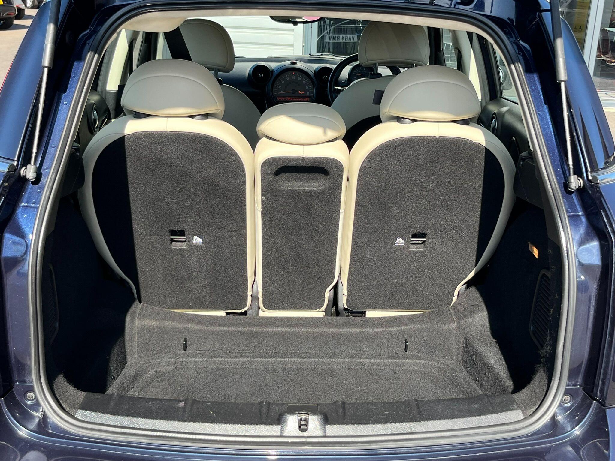 Mini Countryman view 33