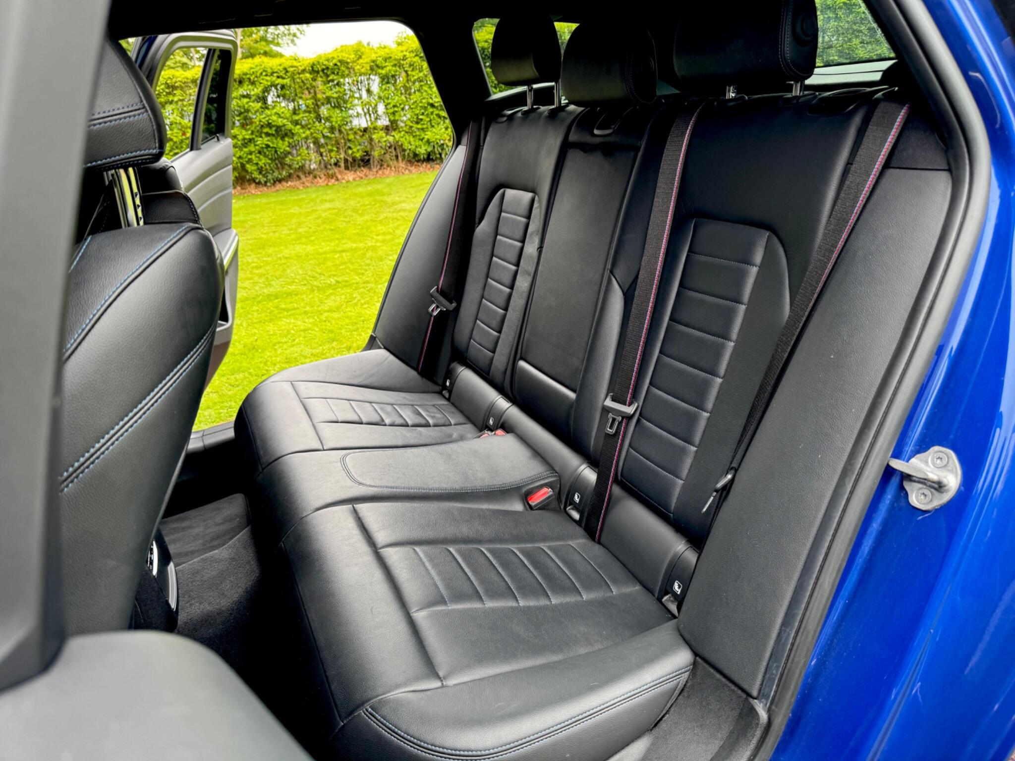 BMW 3 Series view 22