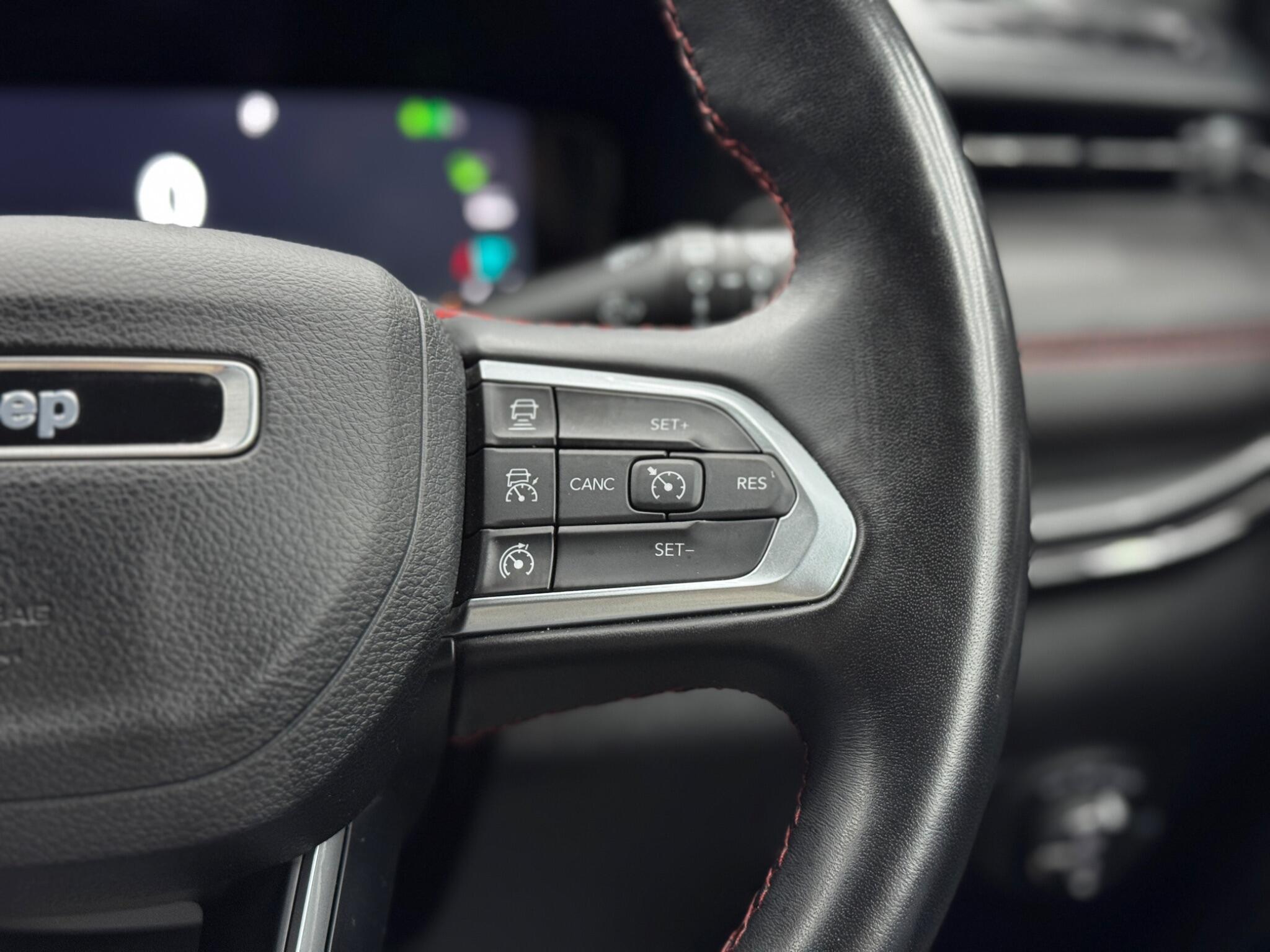Jeep Compass view 21