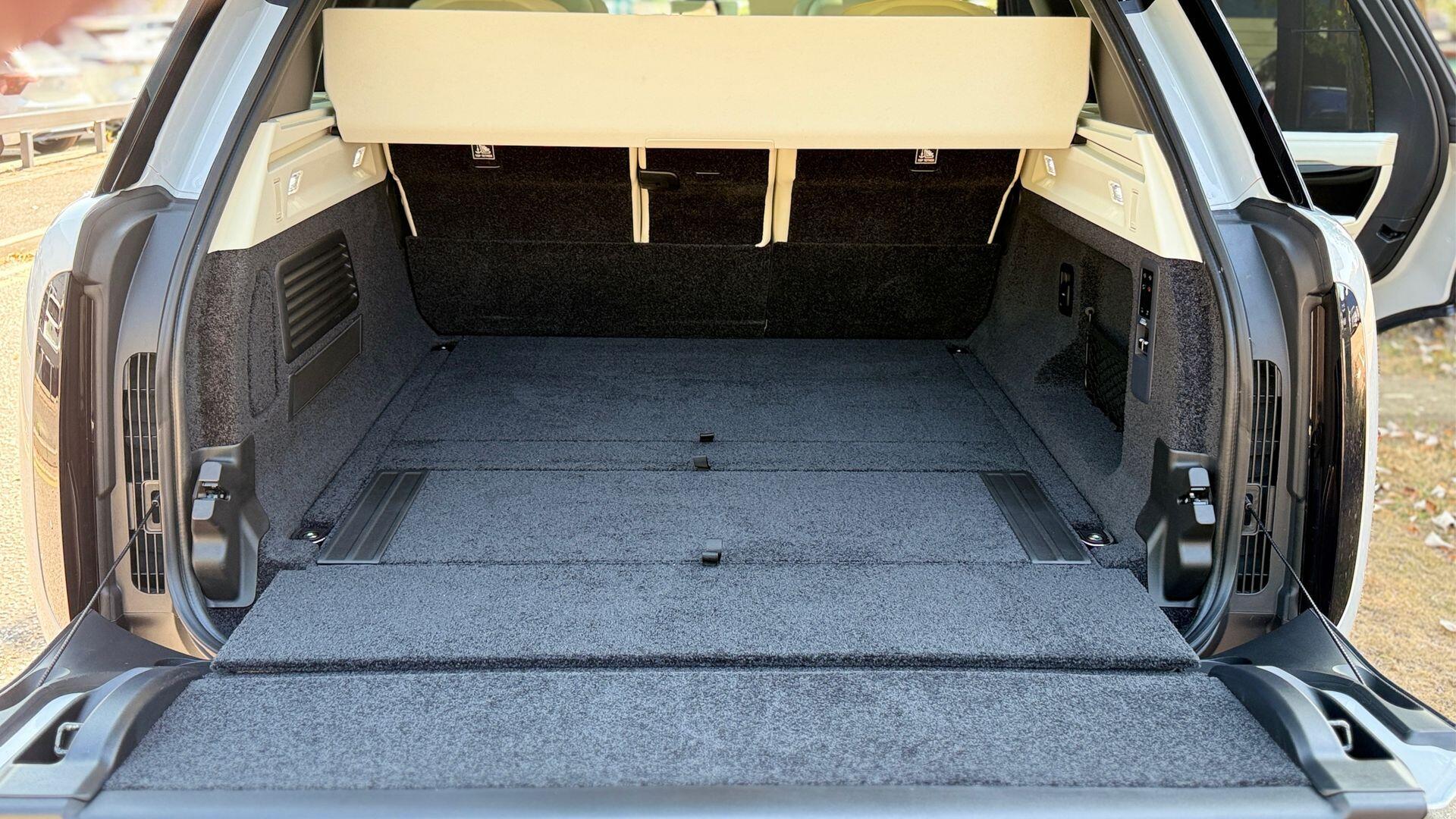 Land Rover Range Rover view 33
