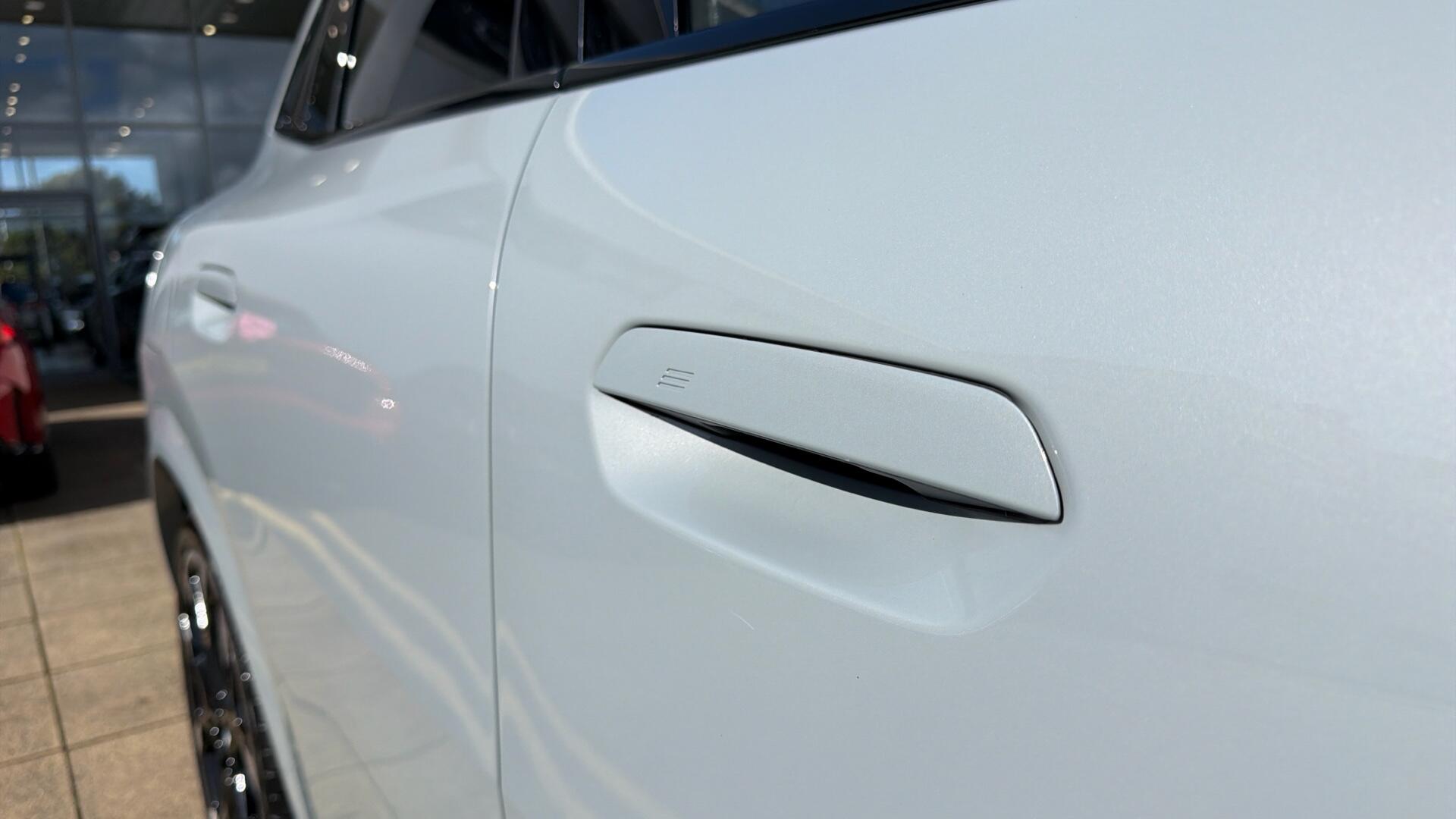 BMW X2 view 26