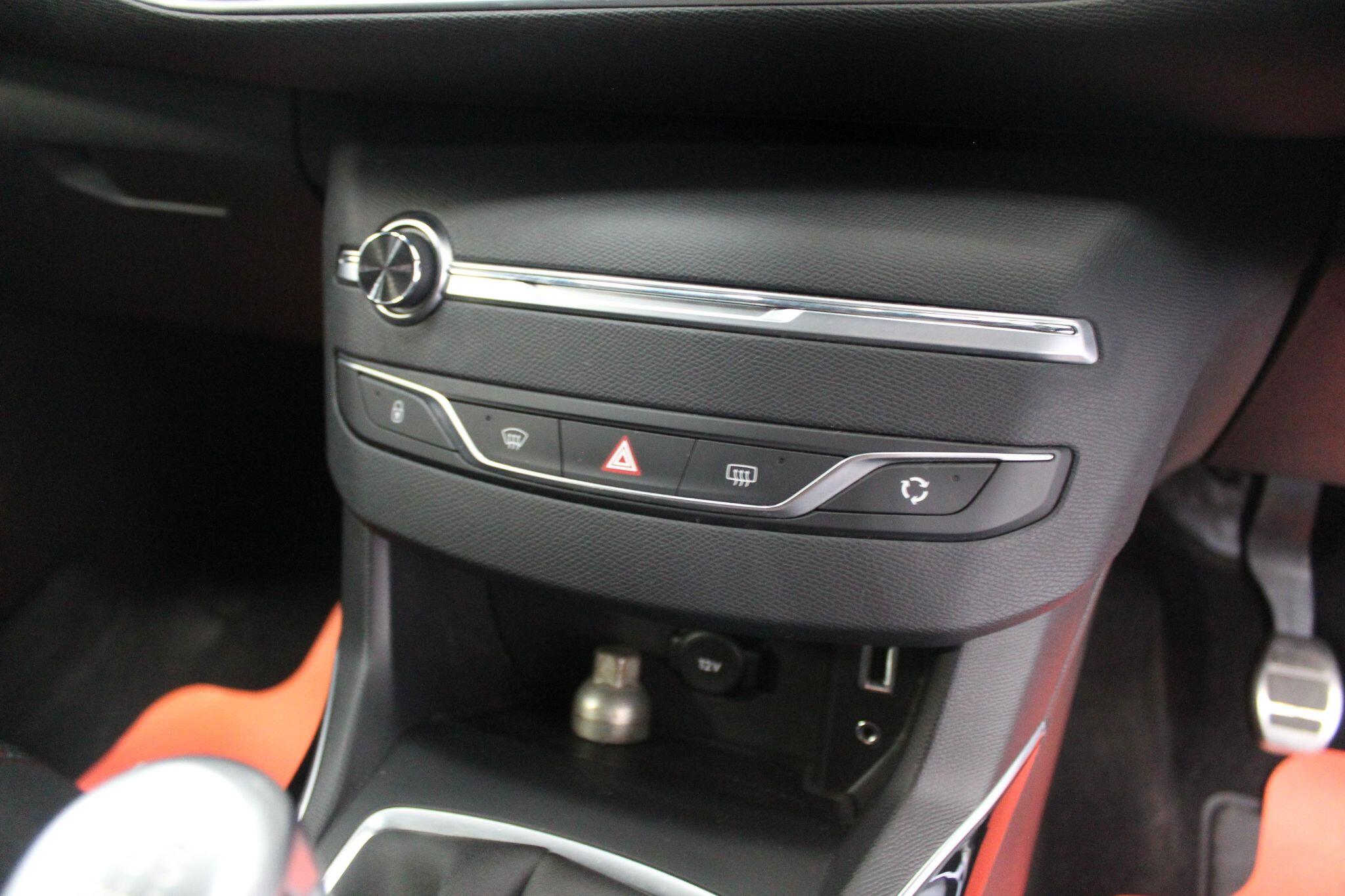 Peugeot 308 view 39
