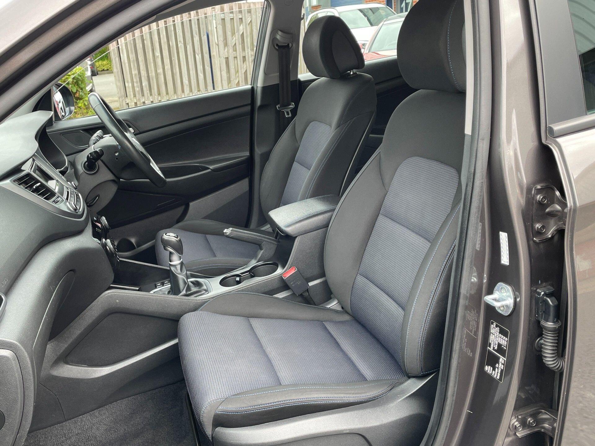 Hyundai Tucson view 16