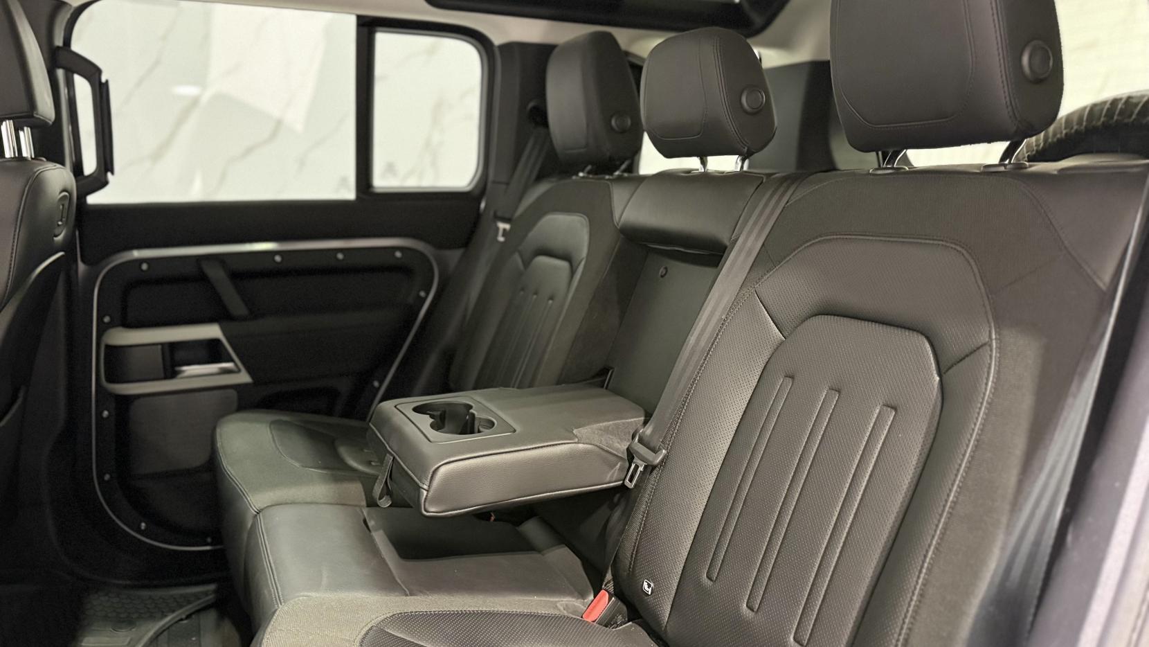 Land Rover Defender view 10