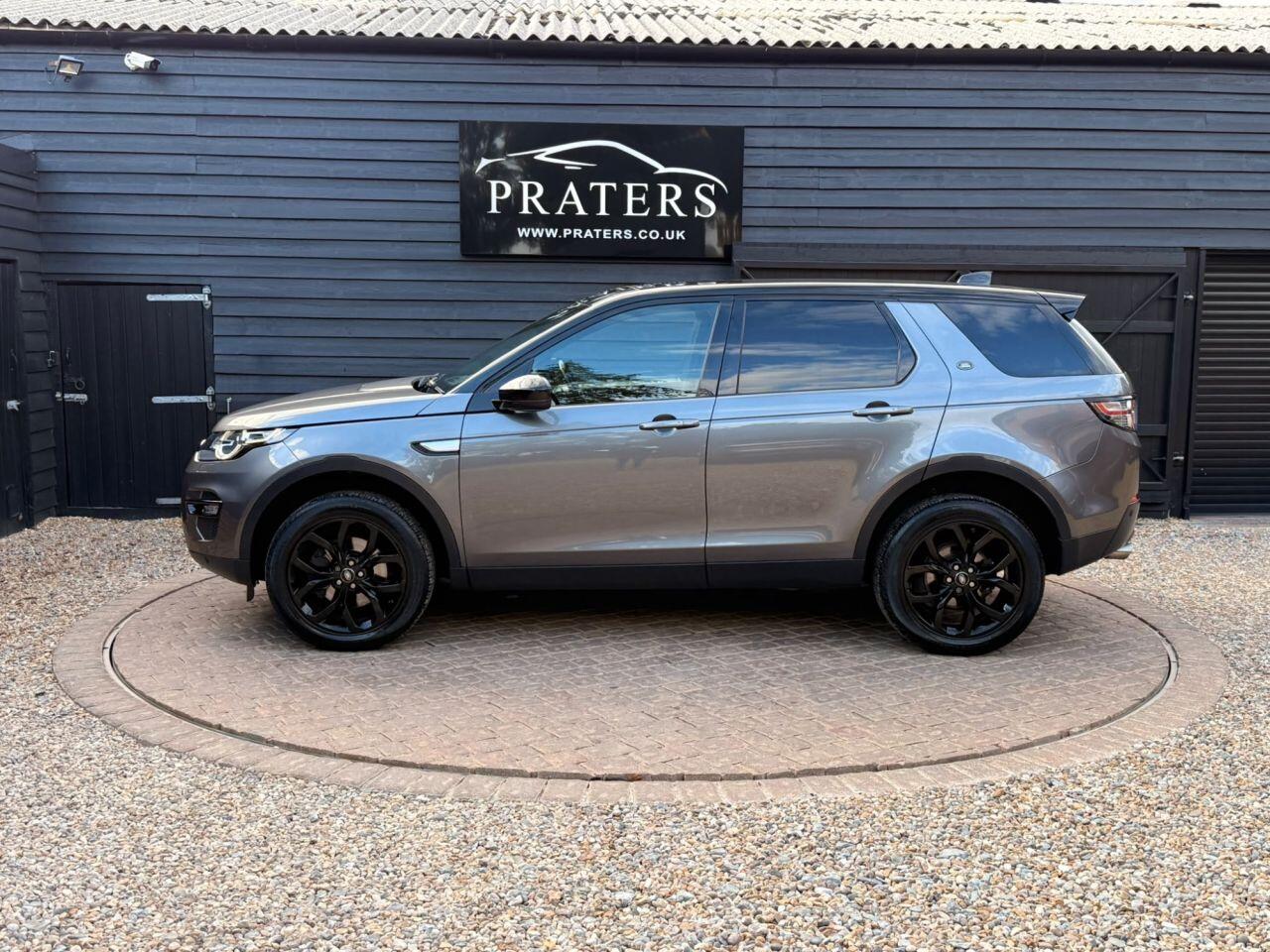 Land Rover Discovery Sport view 6