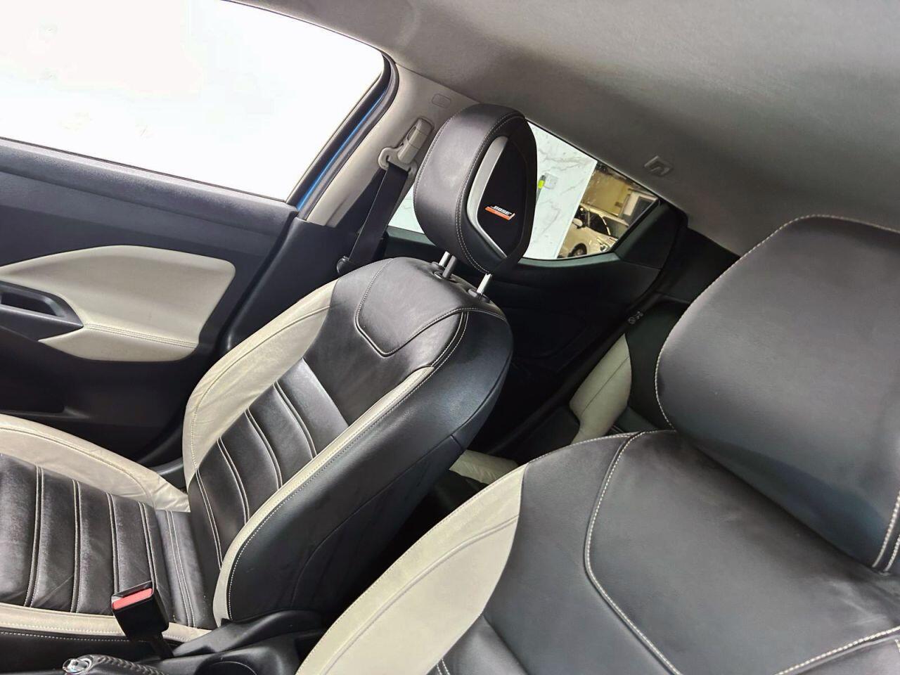 Nissan Micra view 12