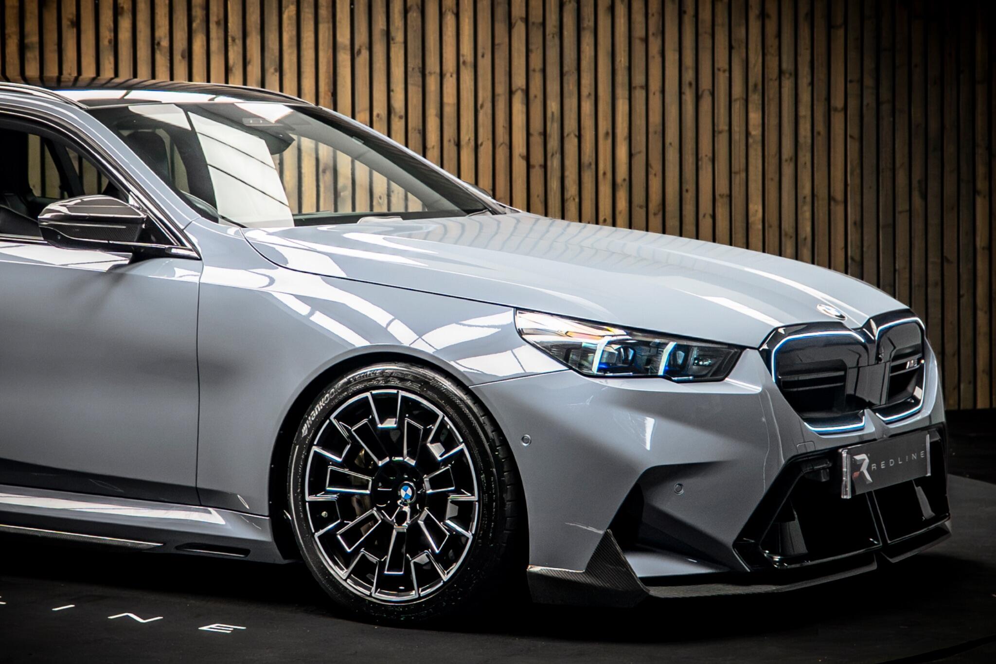 BMW M5 view 10