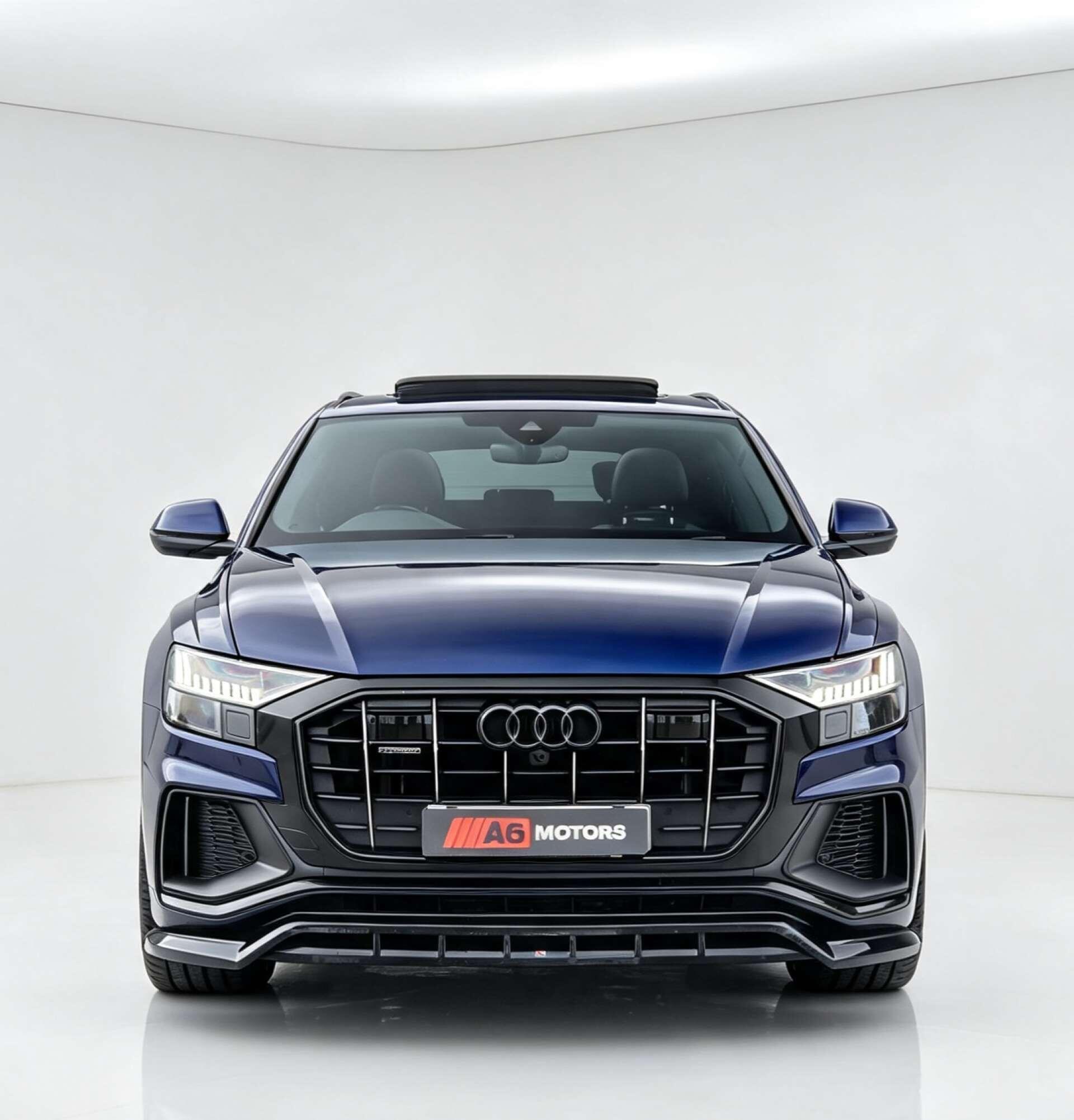 Audi Q8 view 4