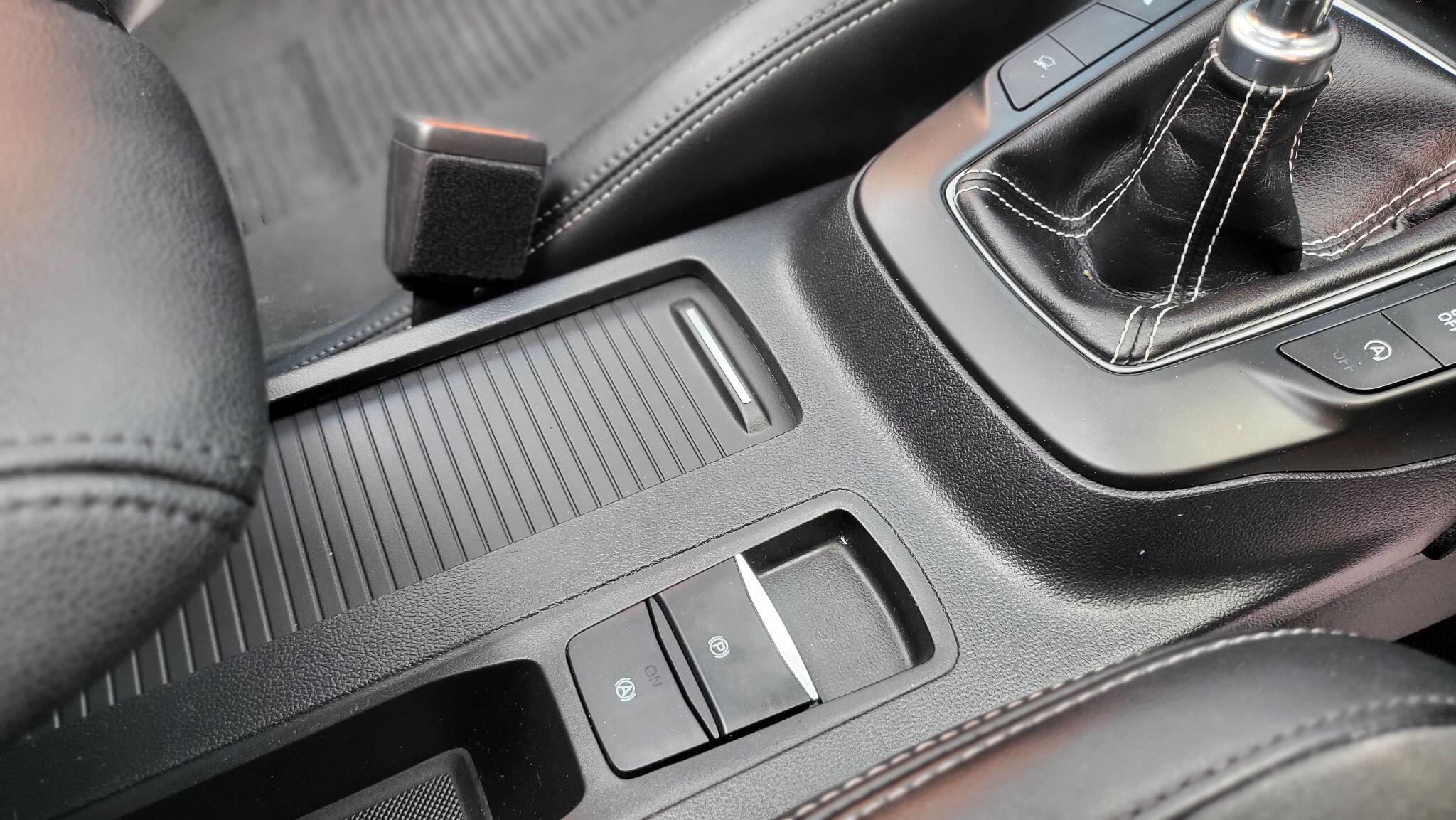Ford Focus view 16