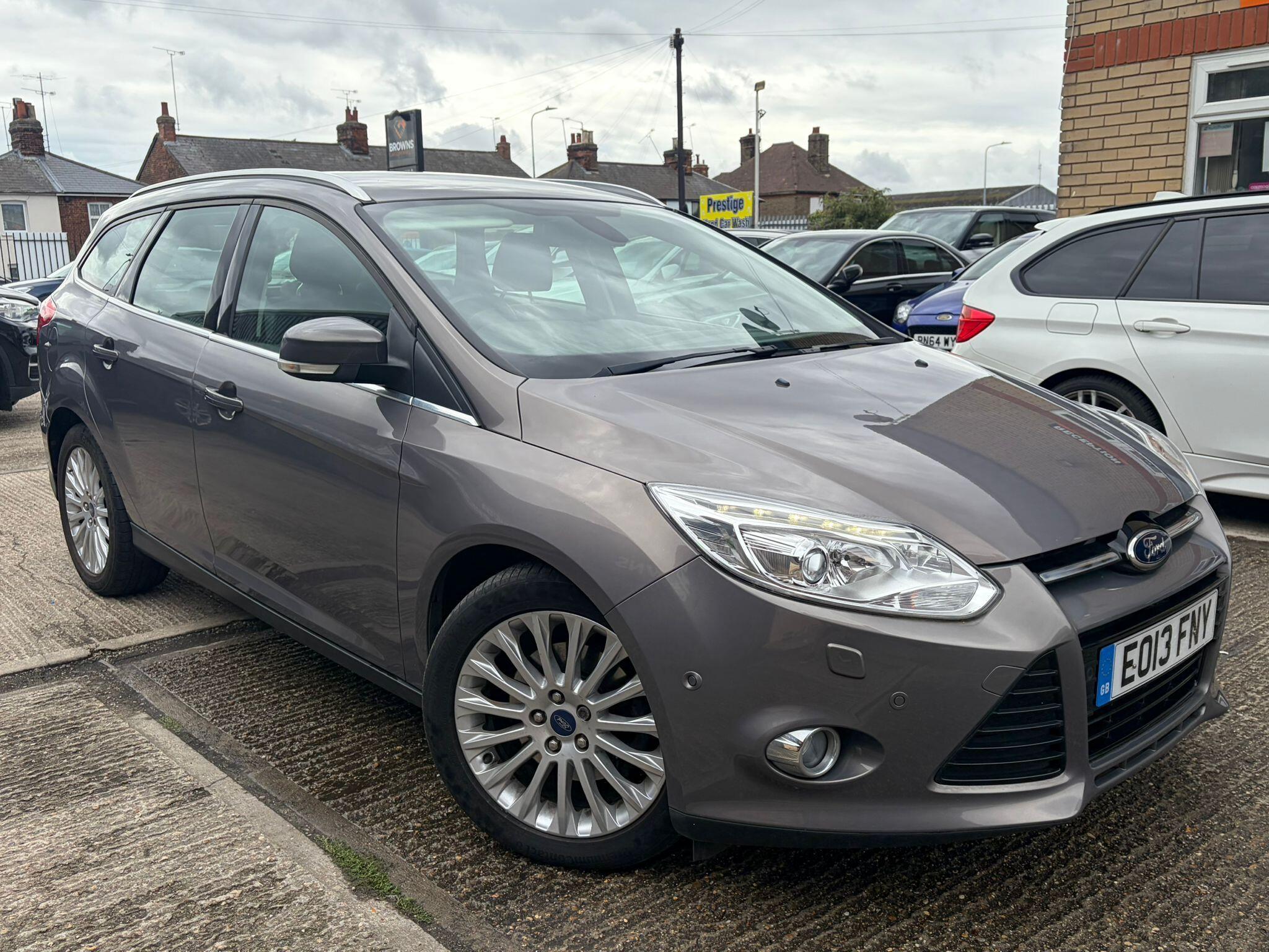 Ford Focus main image