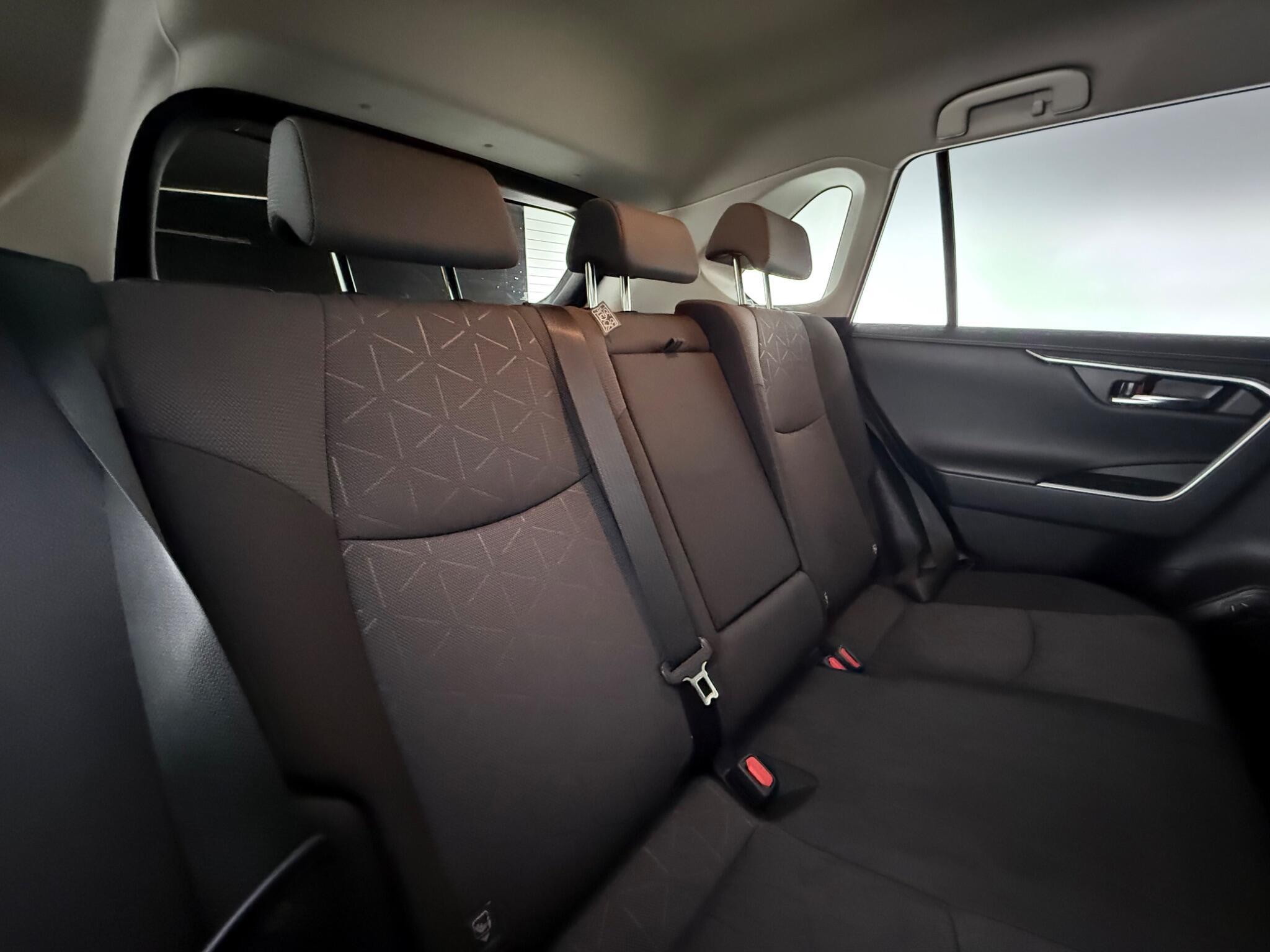 Toyota Rav4 view 31