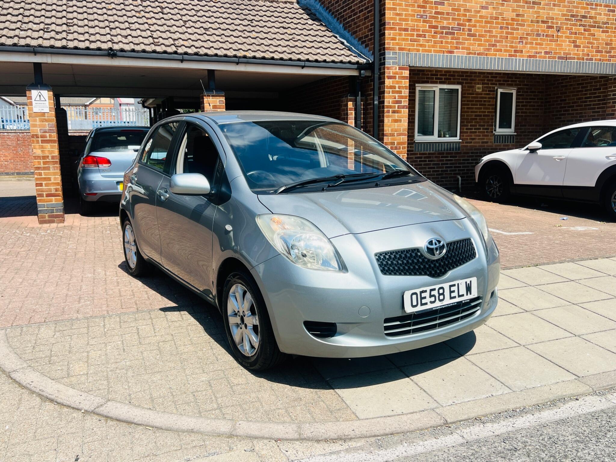 Toyota Yaris view 8