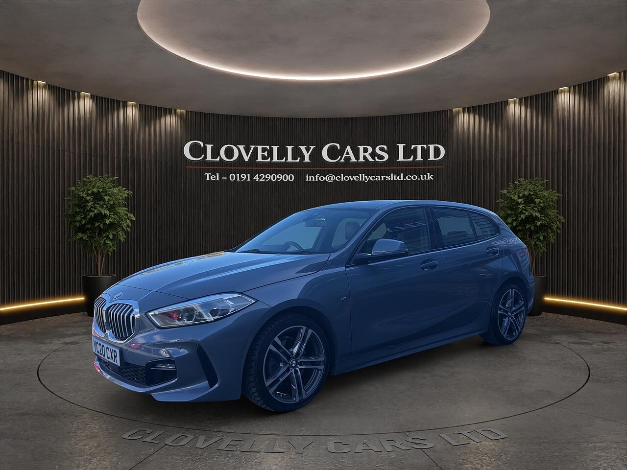 BMW 1 Series view 10