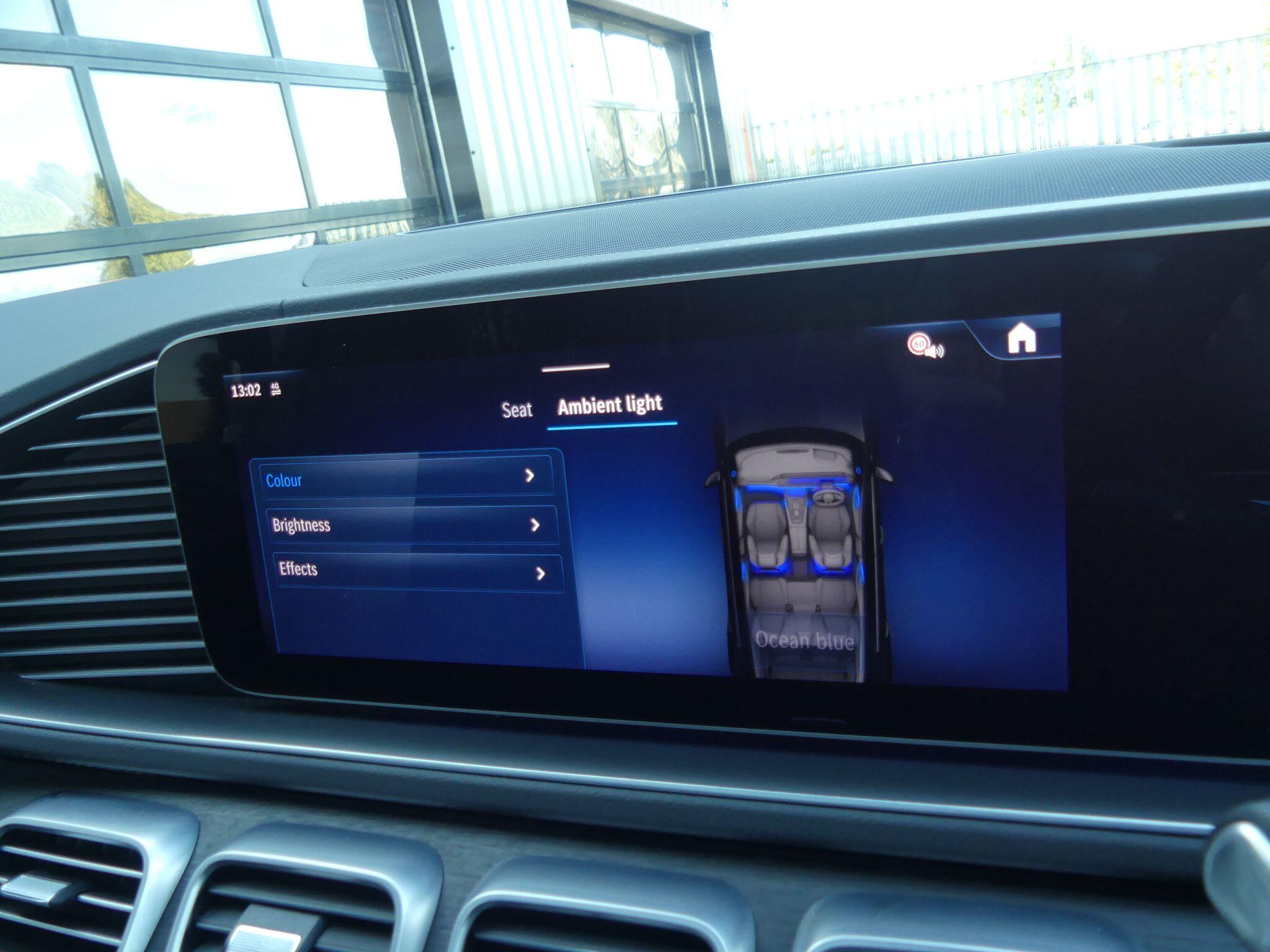 Mercedes-Benz Gle view 21