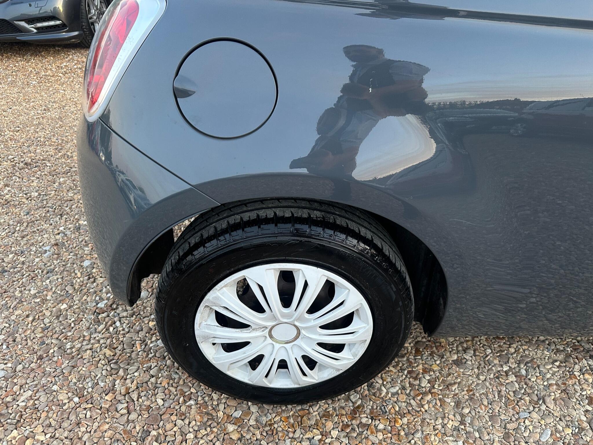 Fiat 500 view 32