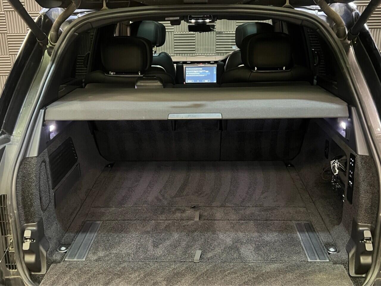 Land Rover Range Rover view 26
