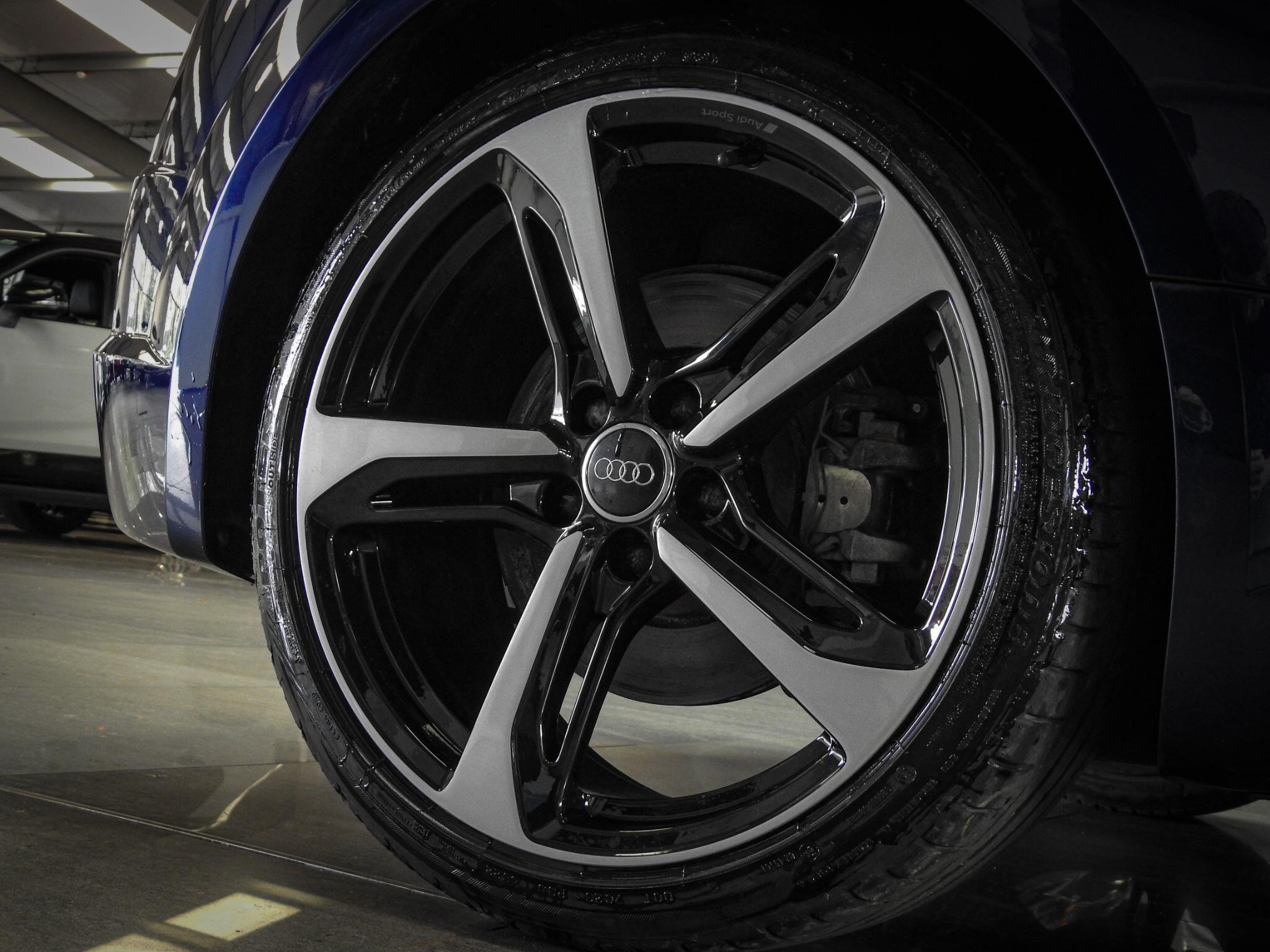 Audi TT view 20