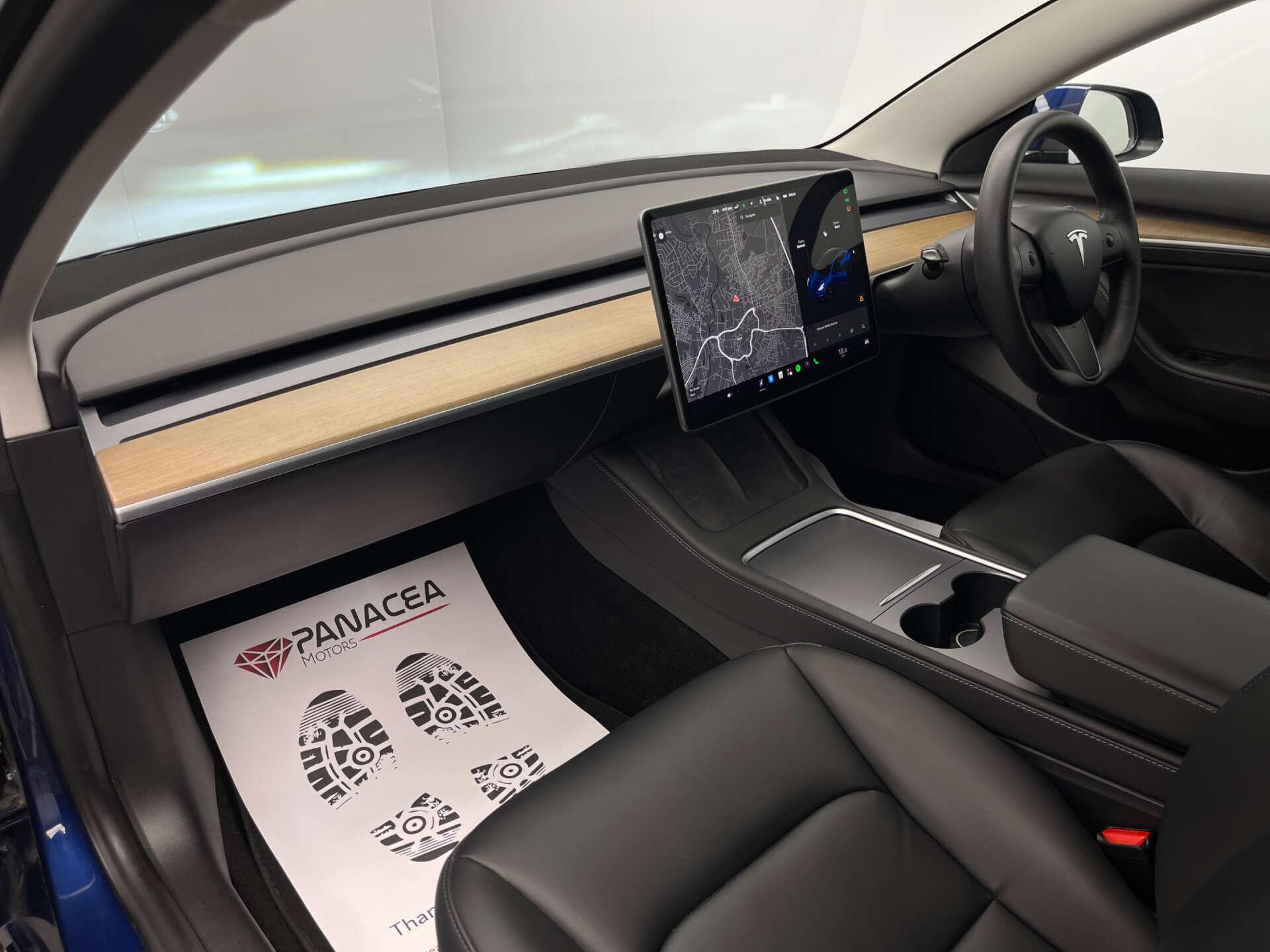 Tesla Model 3 view 35