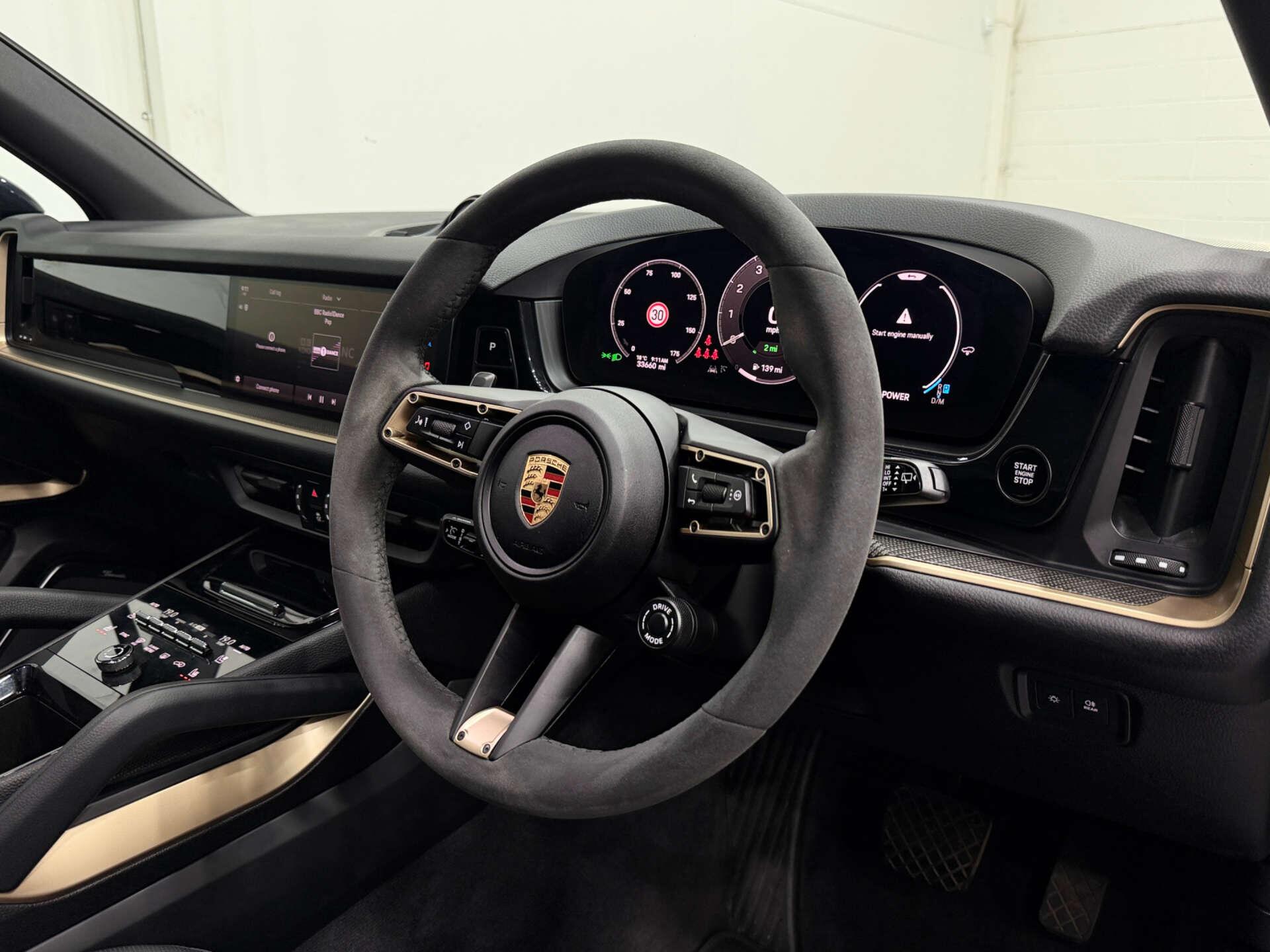 Porsche Cayenne view 45