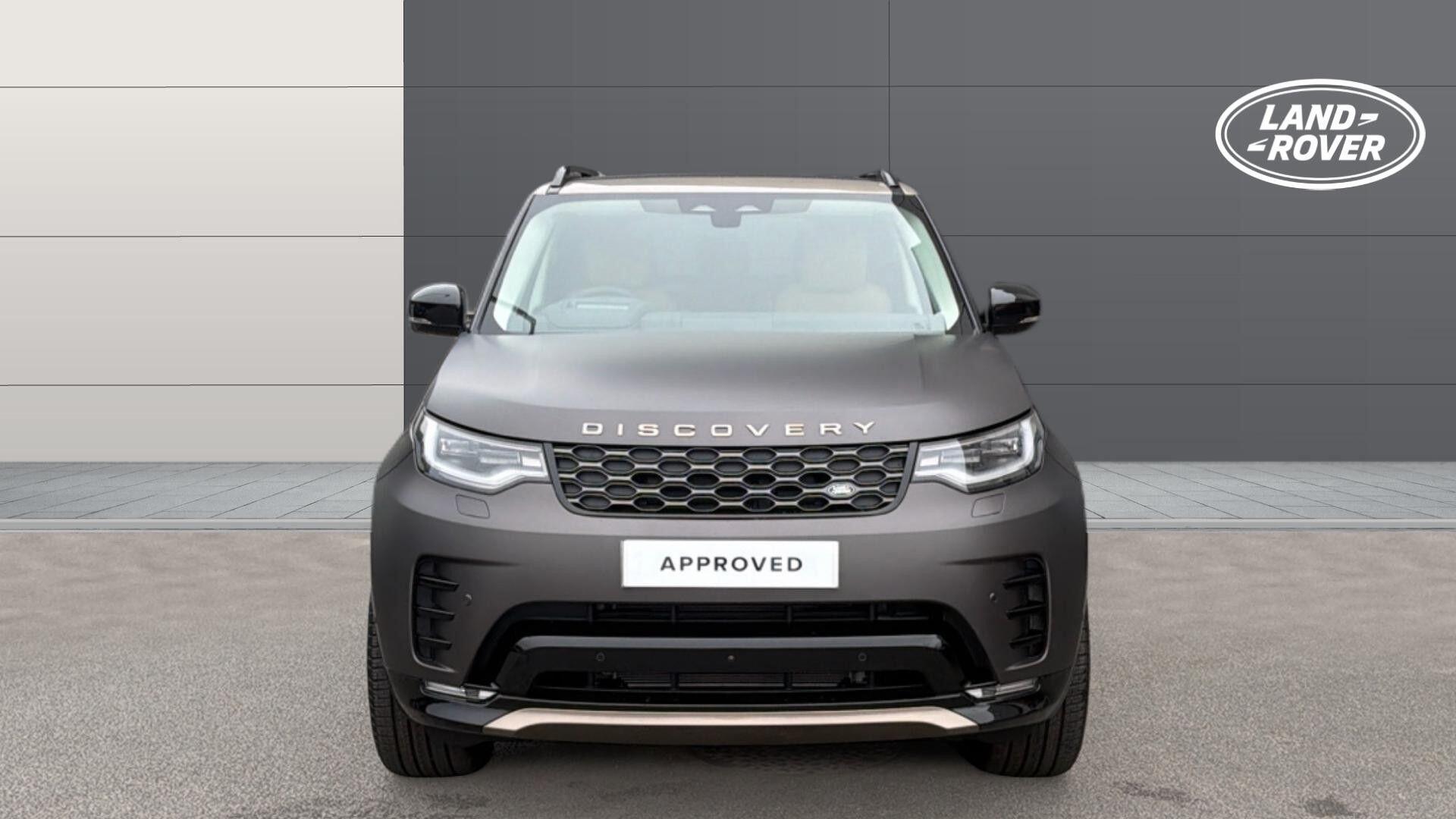 Land Rover Discovery view 2