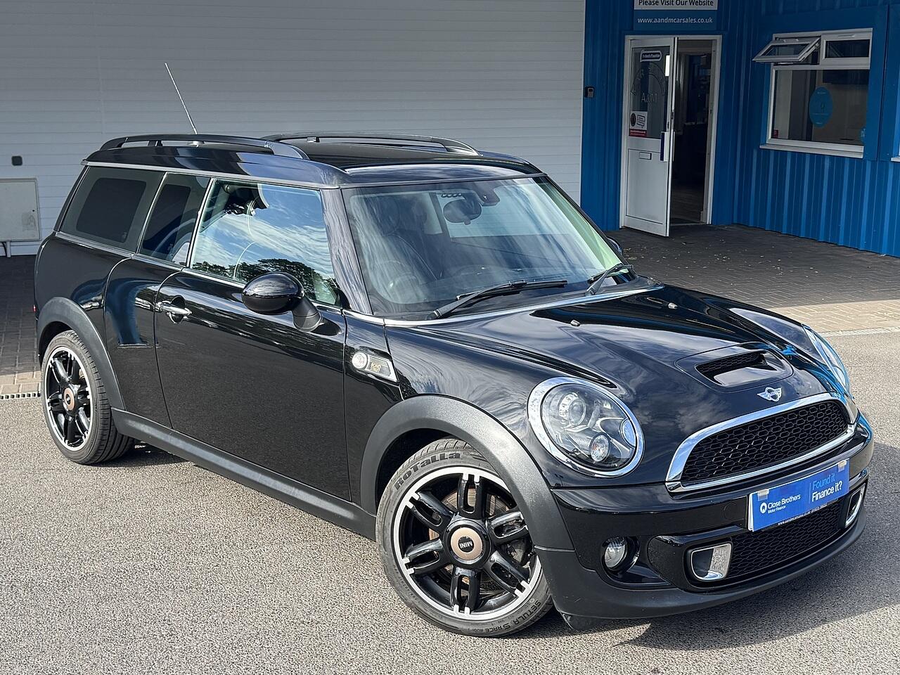 Mini Clubman main image