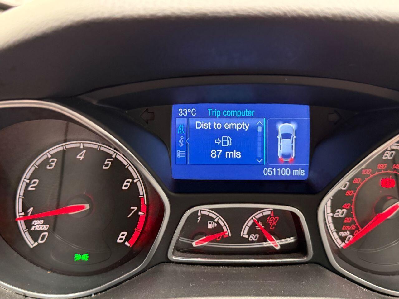 Ford Focus view 12