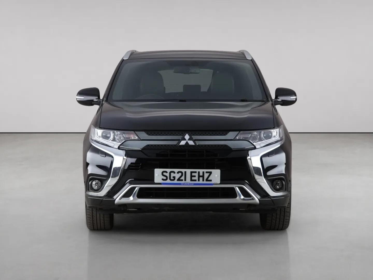 Mitsubishi Outlander view 5