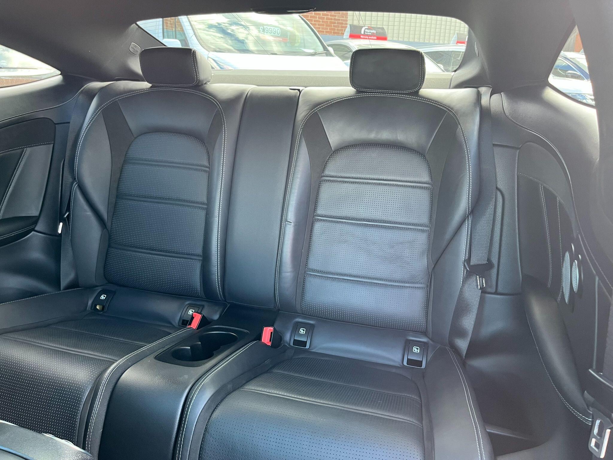 Mercedes-Benz C-Class view 36