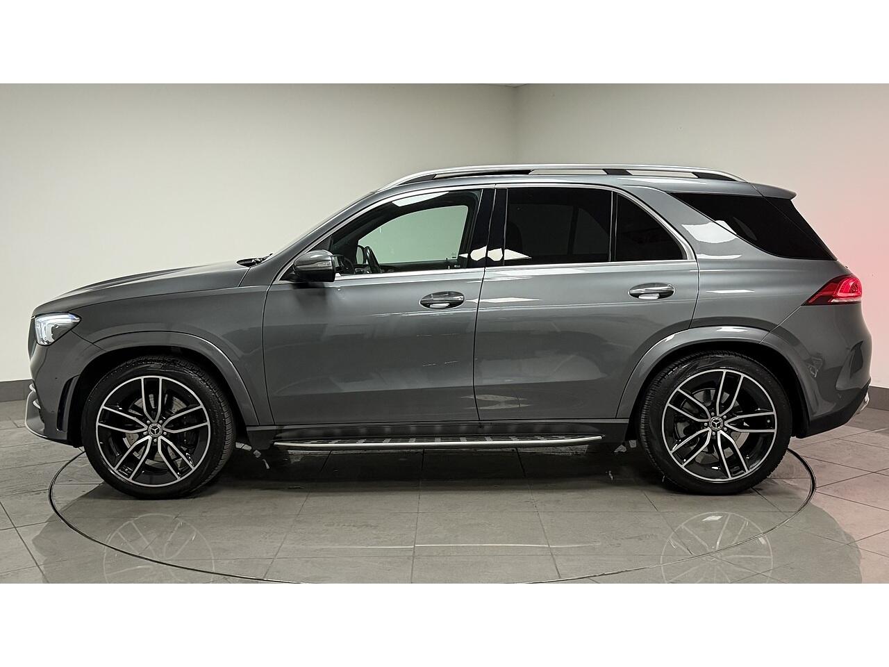 Mercedes-Benz GLE view 4