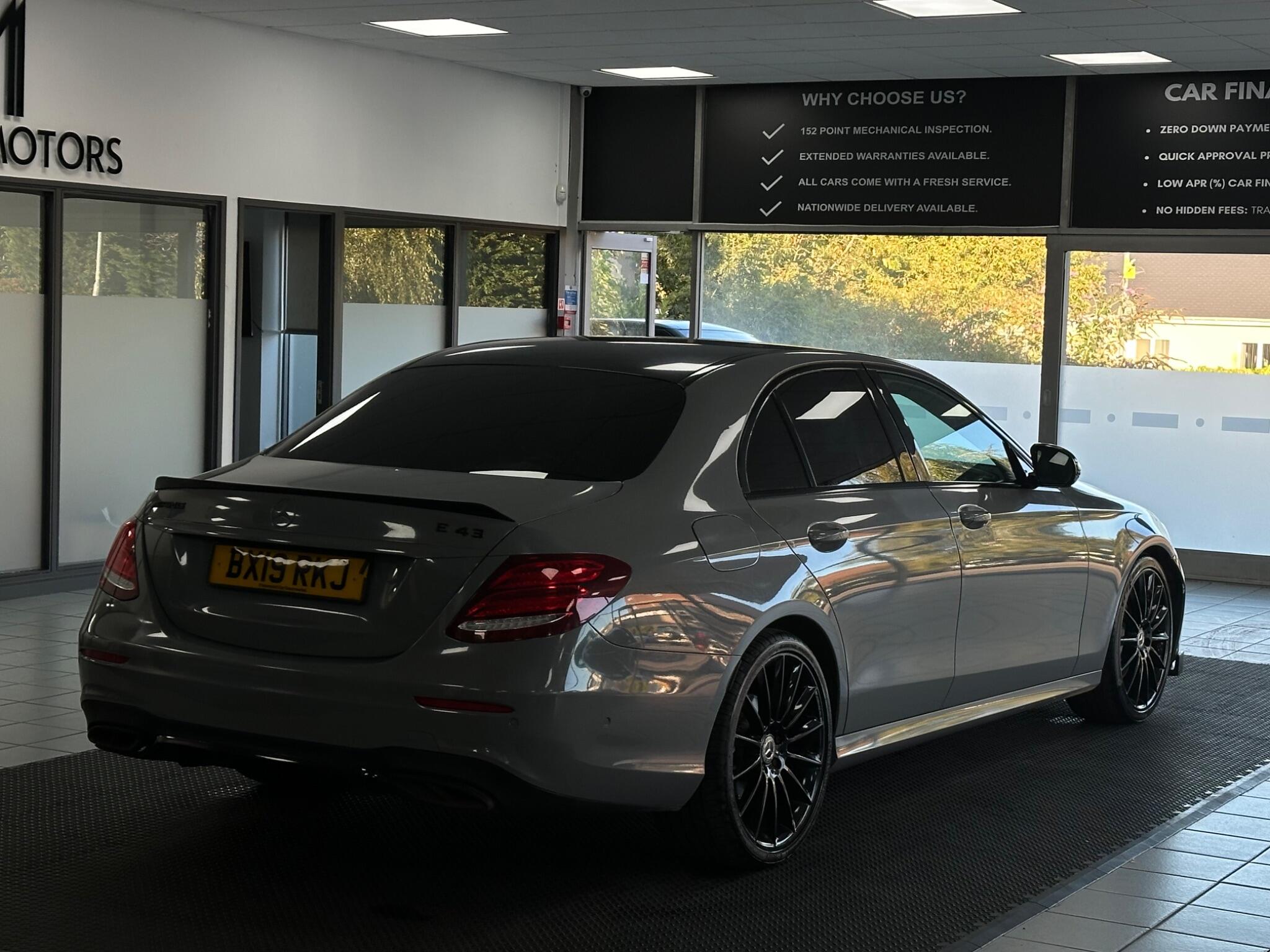 Mercedes-Benz E Class view 14