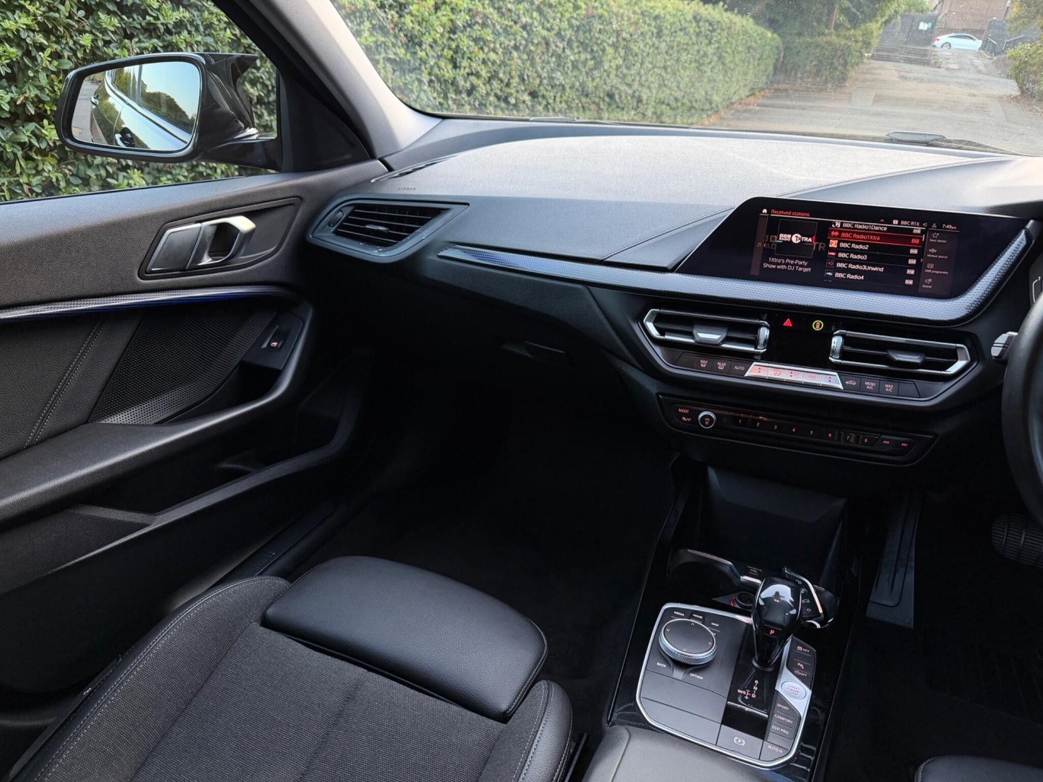 BMW 1 Series view 15