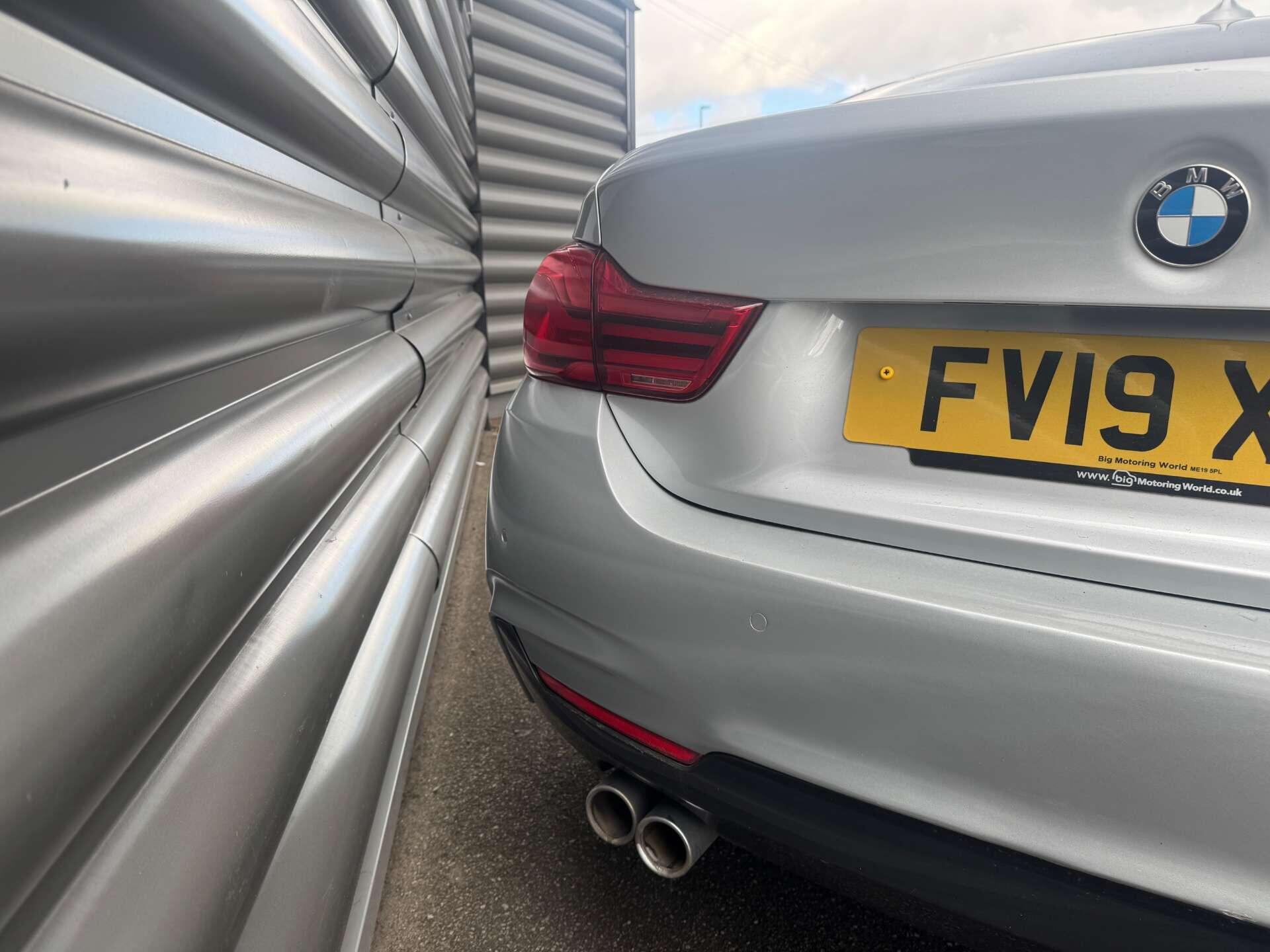 BMW 4 Series view 13