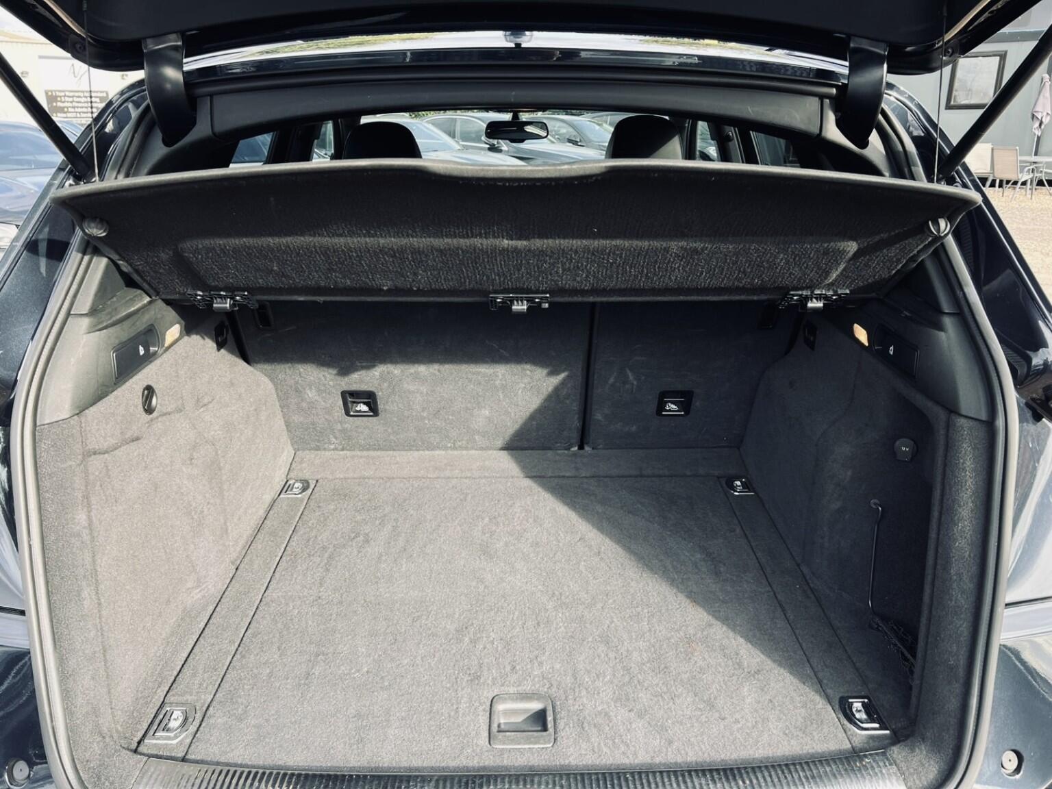 Audi Q5 view 34