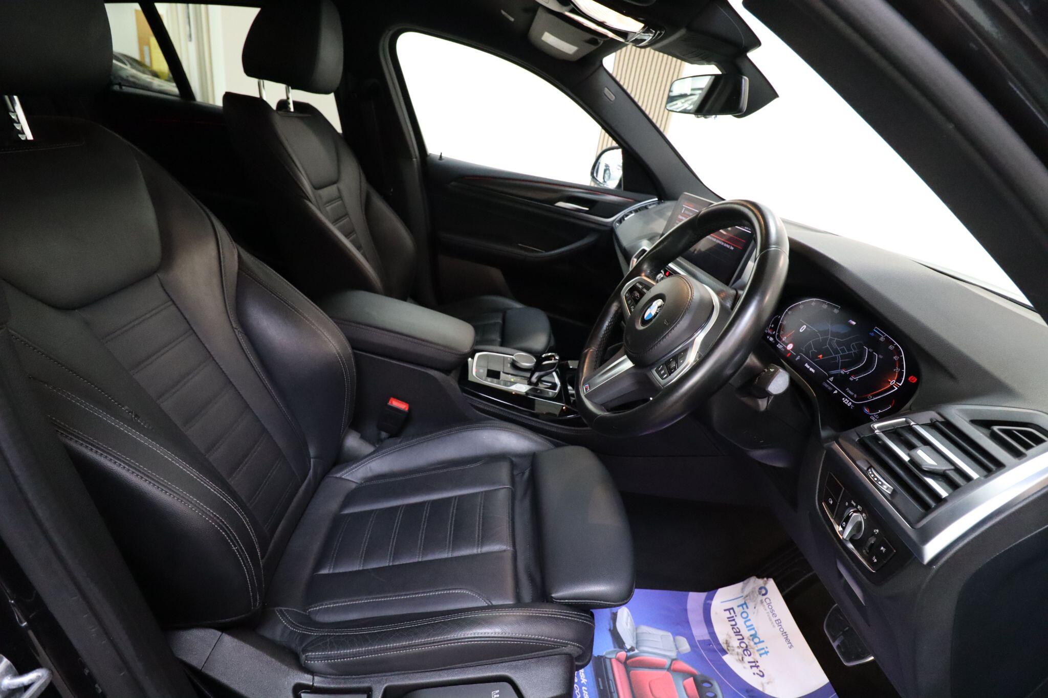 BMW X4 view 18