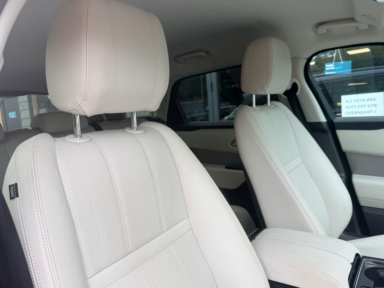 Land Rover Range Rover Velar view 18