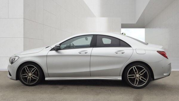 Mercedes-Benz Cla view 9