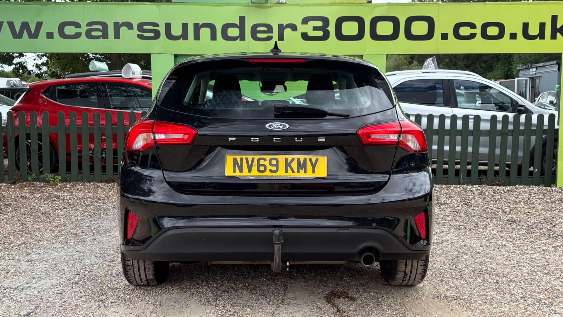 Ford Focus view 5