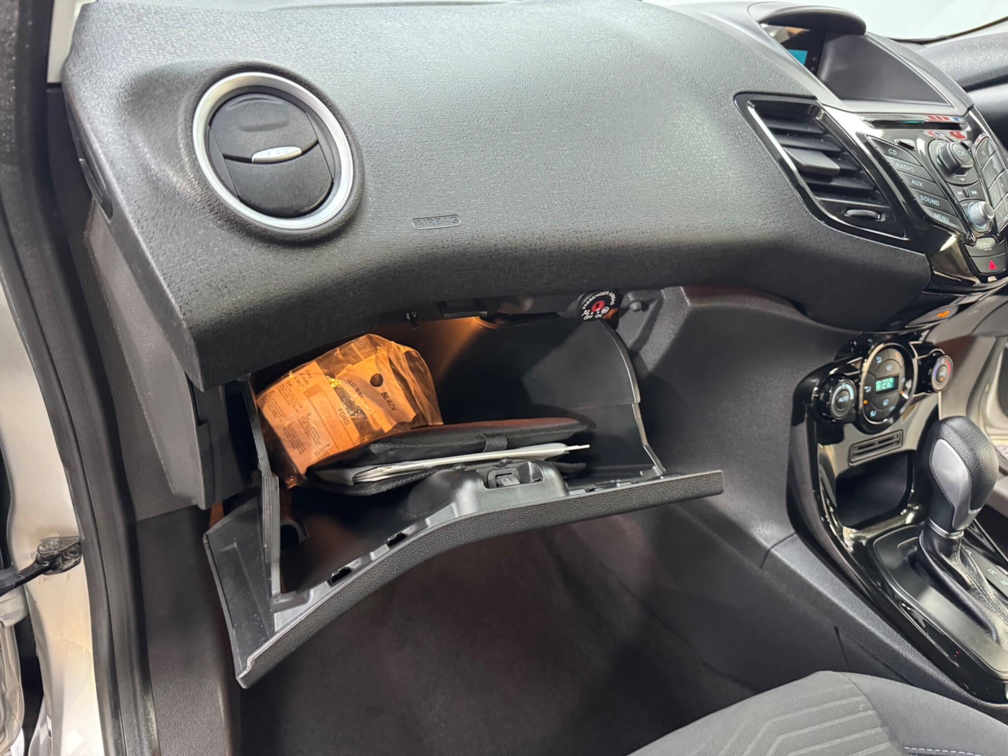 Ford Fiesta view 44