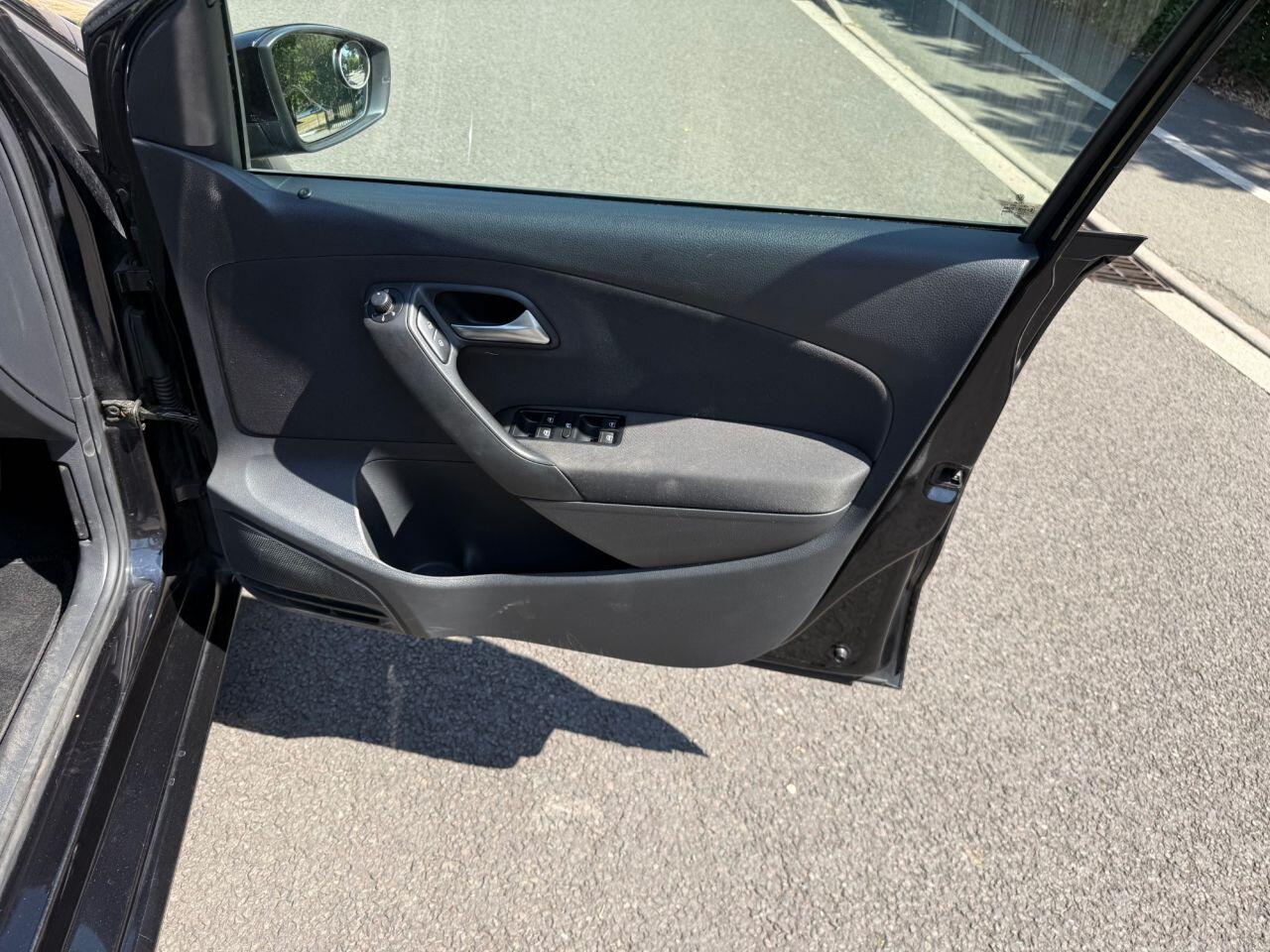 Volkswagen Polo view 36