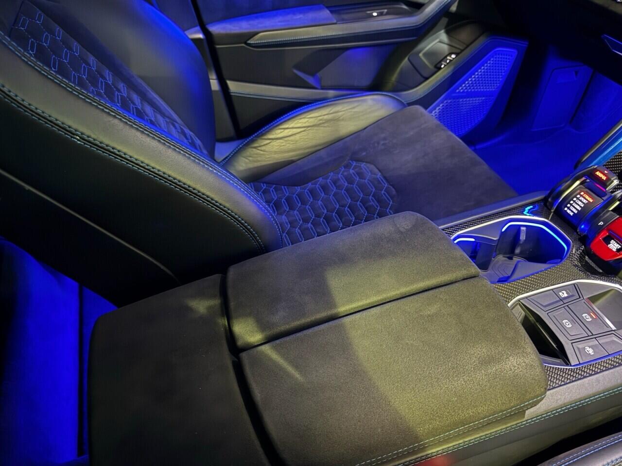 Lamborghini Urus view 14
